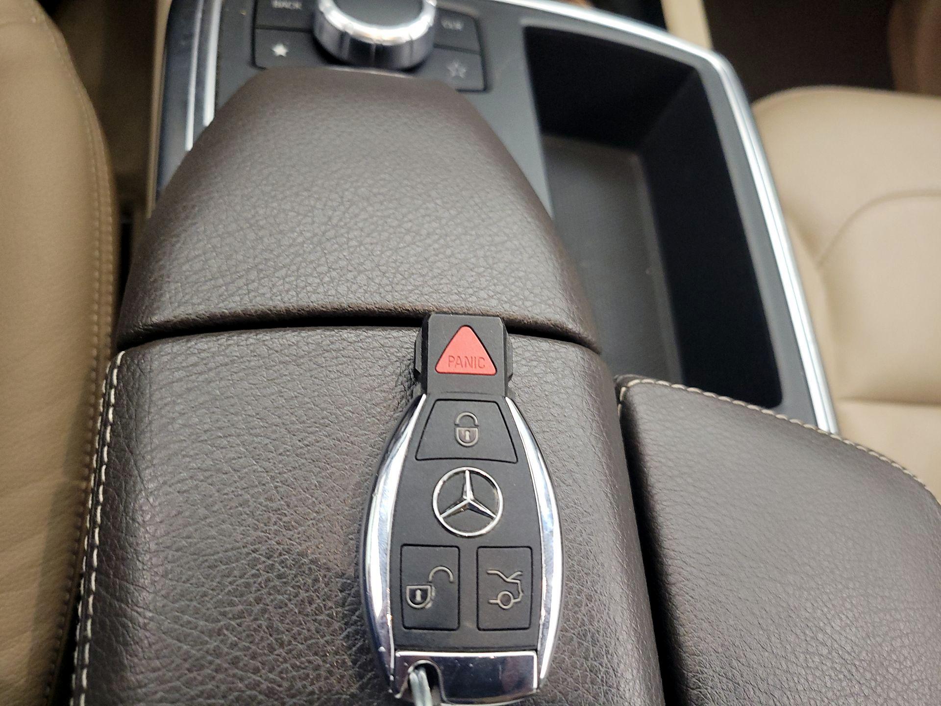 Thumbnail: 2015 Mercedes-Benz M-Class - 20