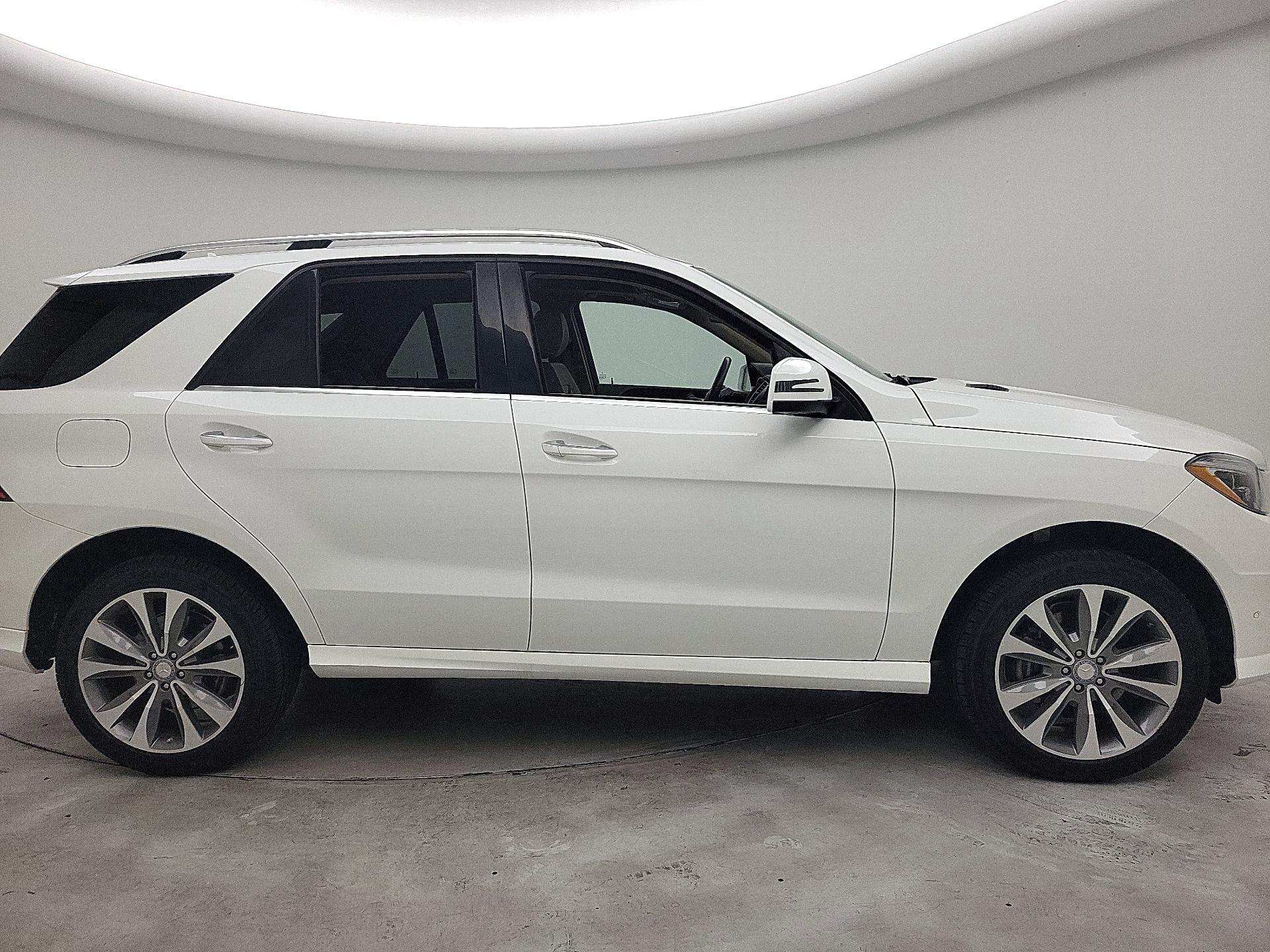 Thumbnail: 2015 Mercedes-Benz M-Class - 4
