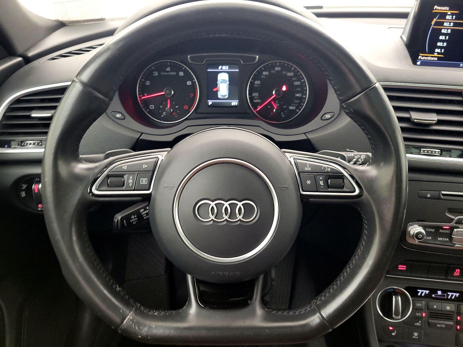 Thumbnail: 2018 Audi Q3 - 10