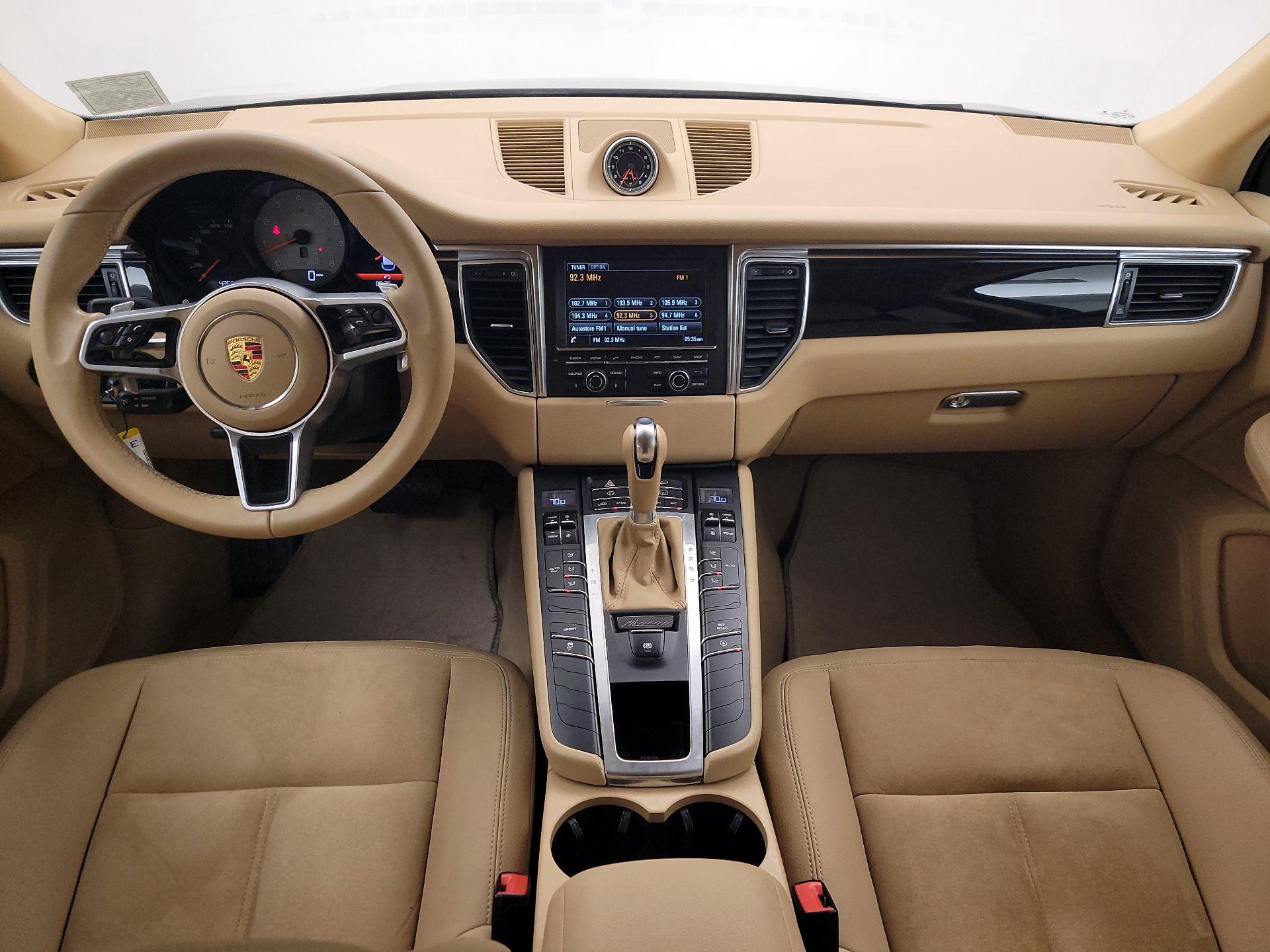 Thumbnail: 2015 Porsche Macan - 9