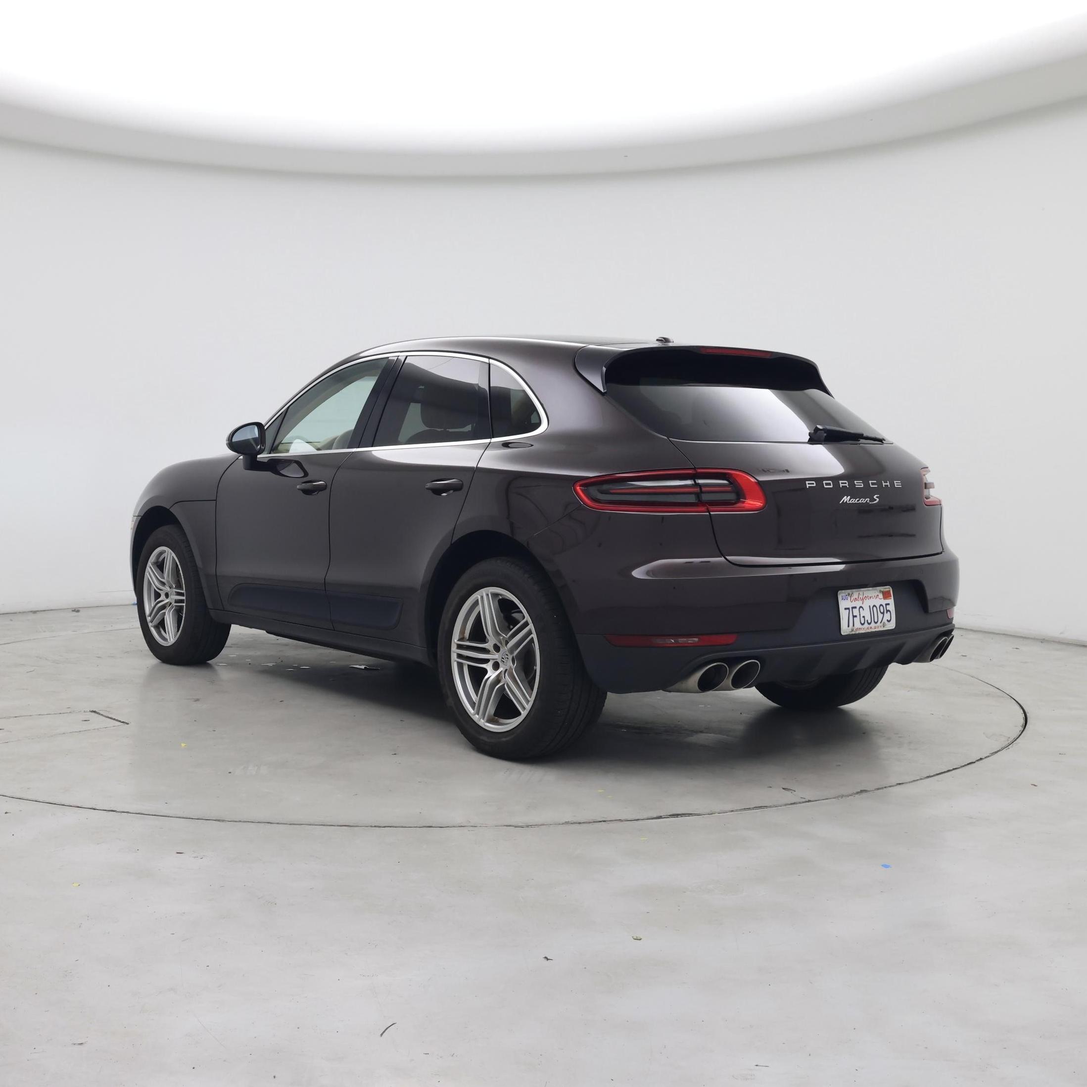 Thumbnail: 2015 Porsche Macan - 2