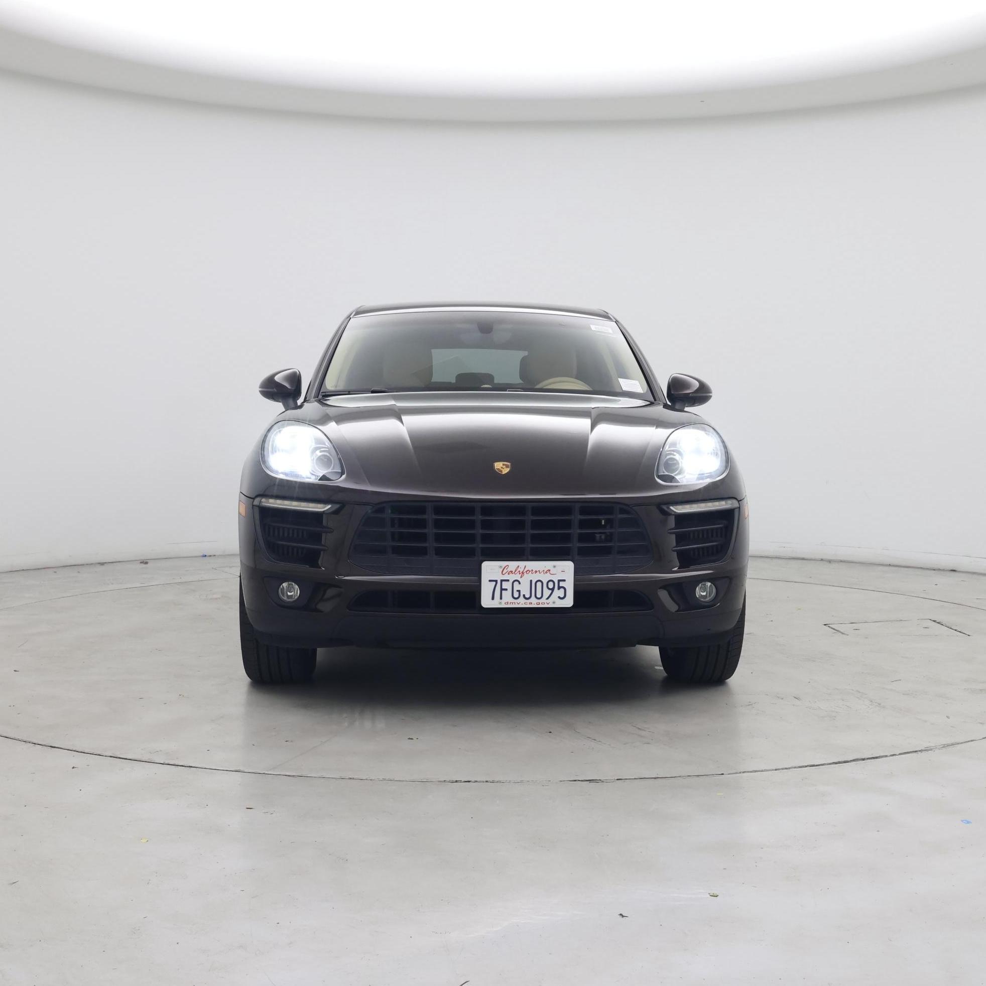Thumbnail: 2015 Porsche Macan - 5