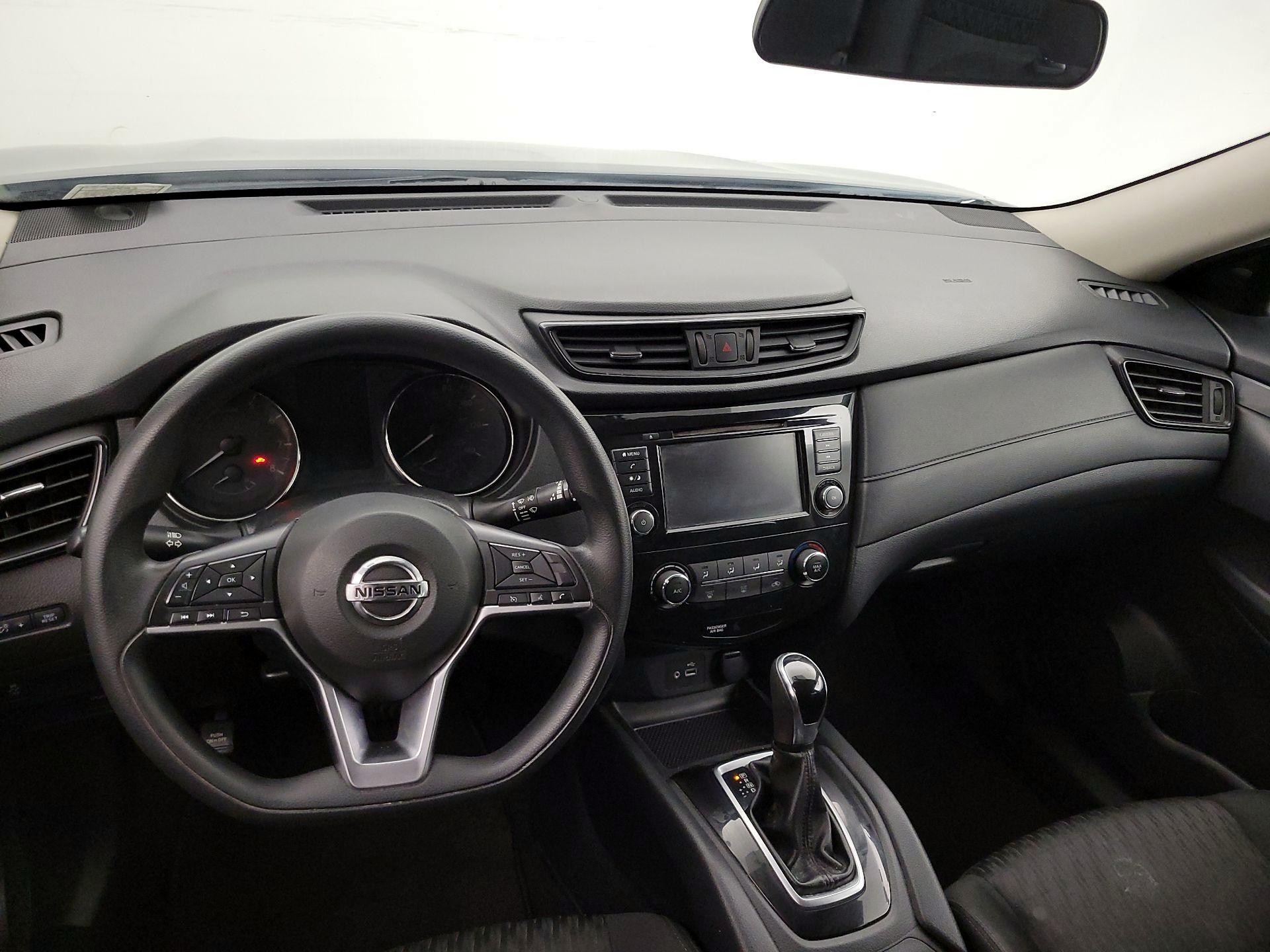 Thumbnail: 2018 Nissan Rogue - 9