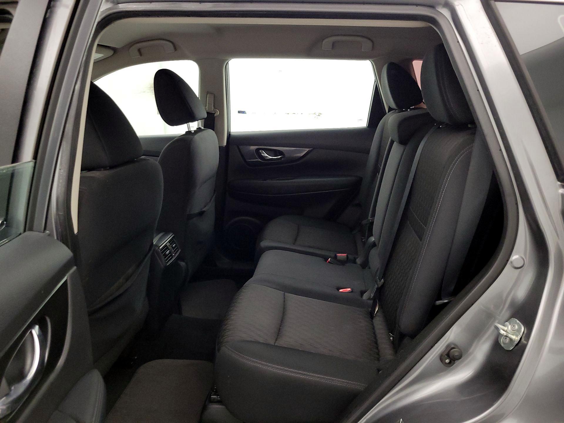 Thumbnail: 2018 Nissan Rogue - 19