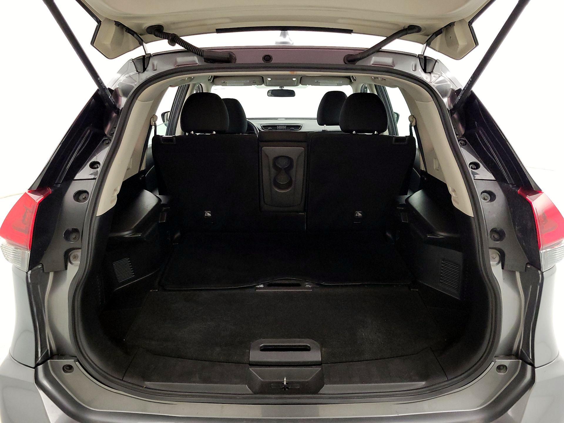 Thumbnail: 2018 Nissan Rogue - 20