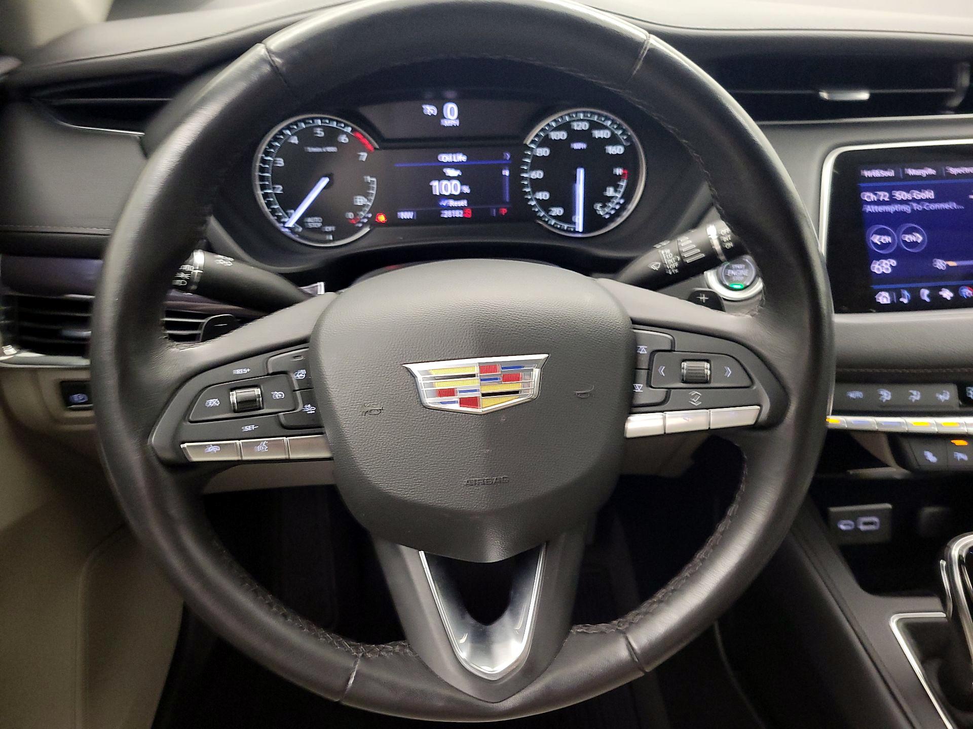 Thumbnail: 2023 Cadillac XT4 - 10