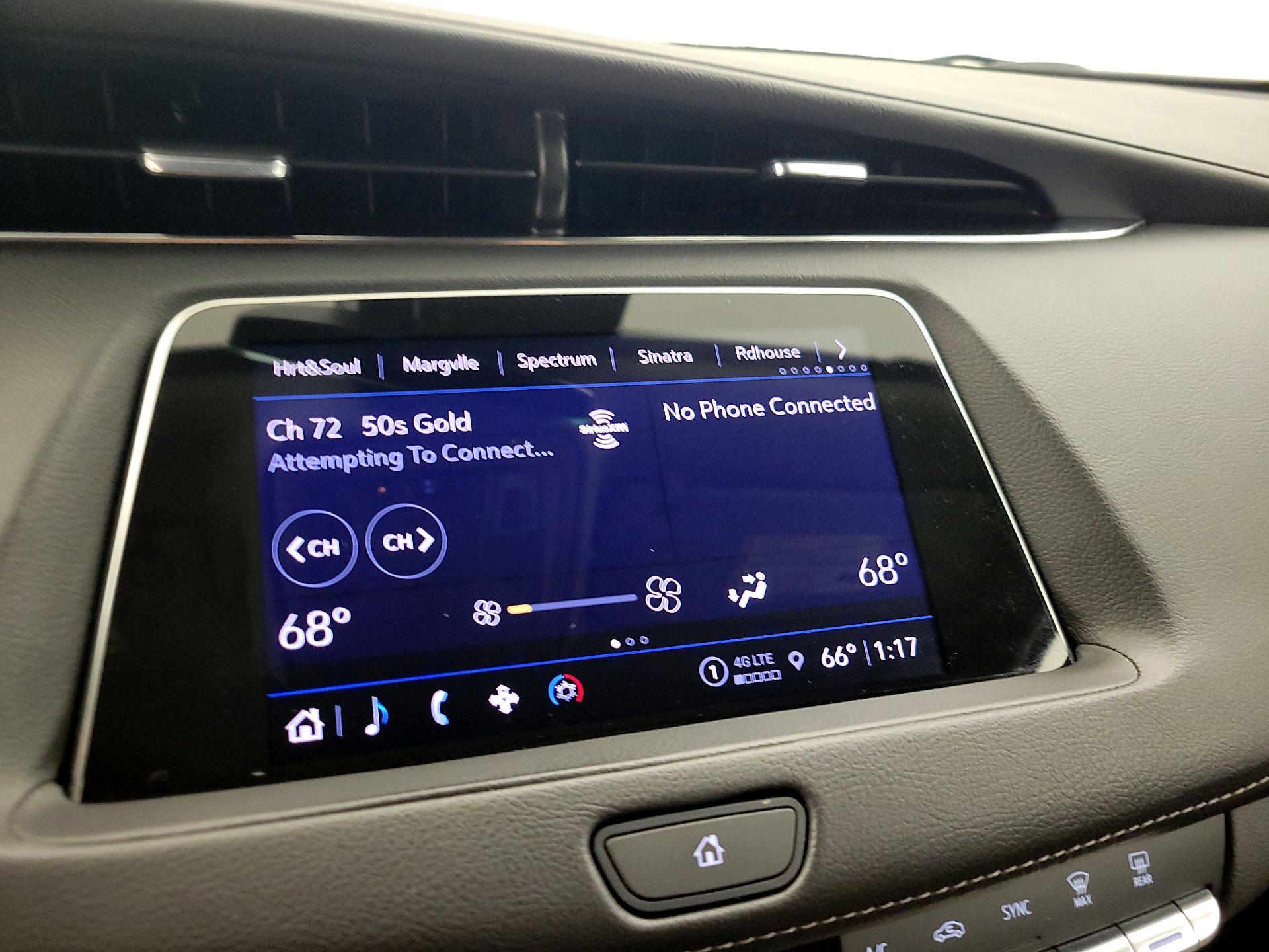 Thumbnail: 2023 Cadillac XT4 - 15