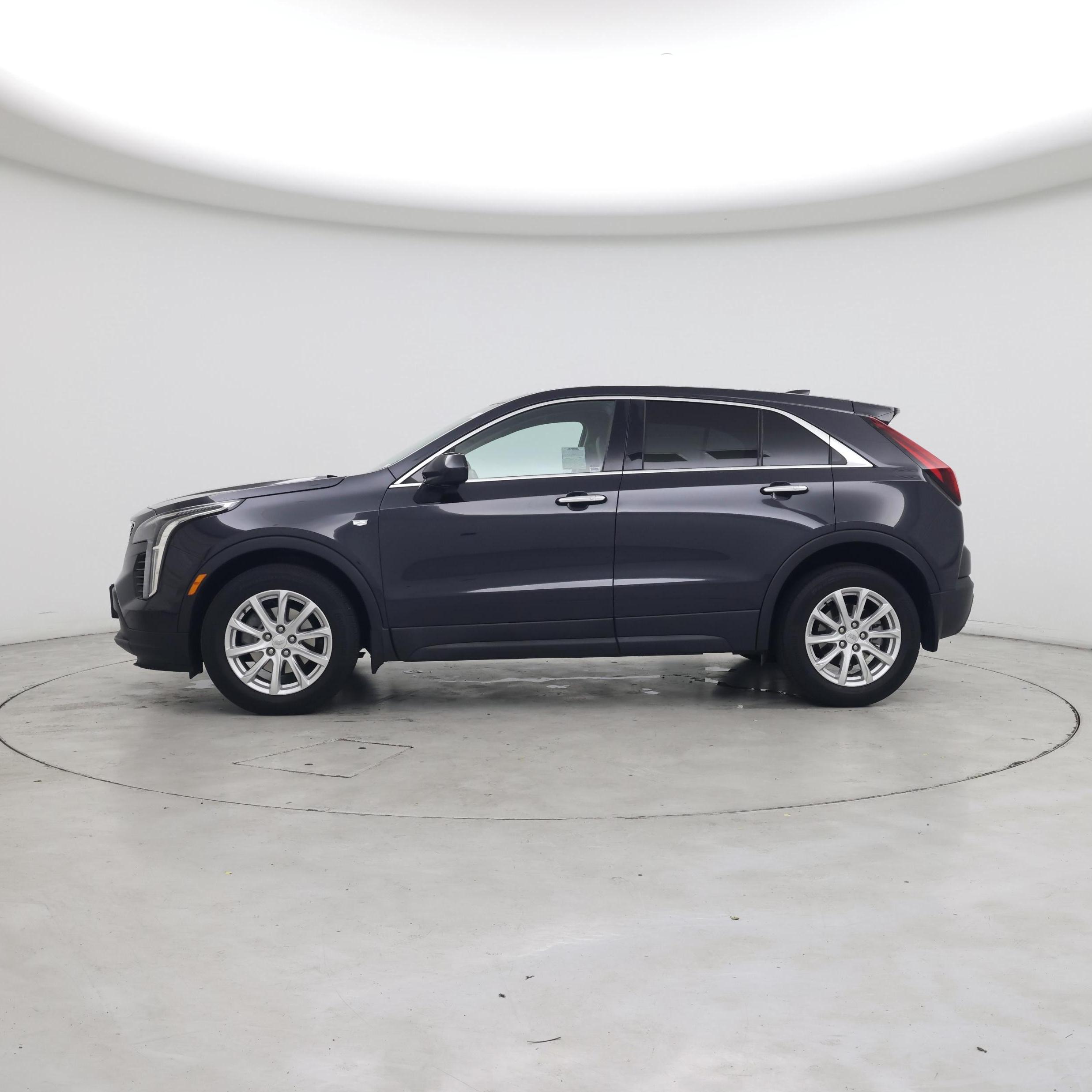Thumbnail: 2023 Cadillac XT4 - 3