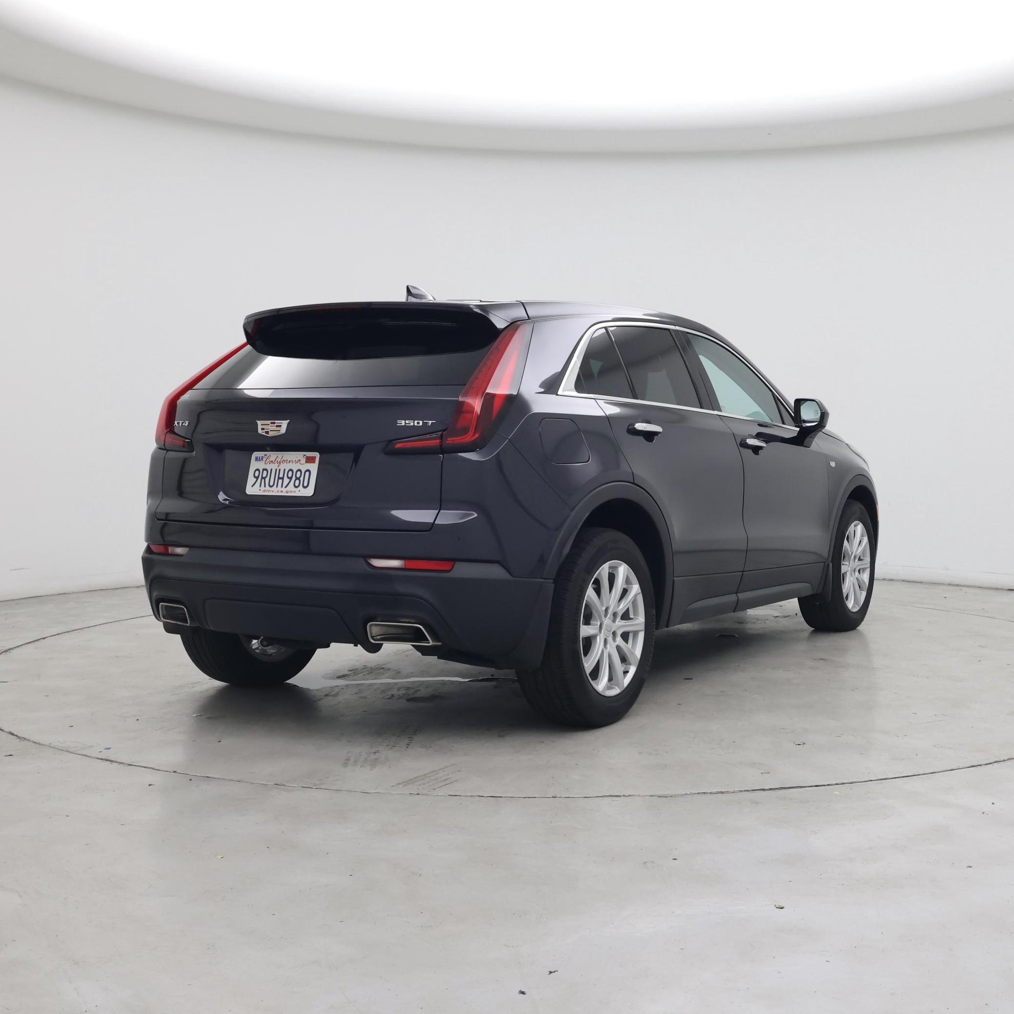 Thumbnail: 2023 Cadillac XT4 - 8