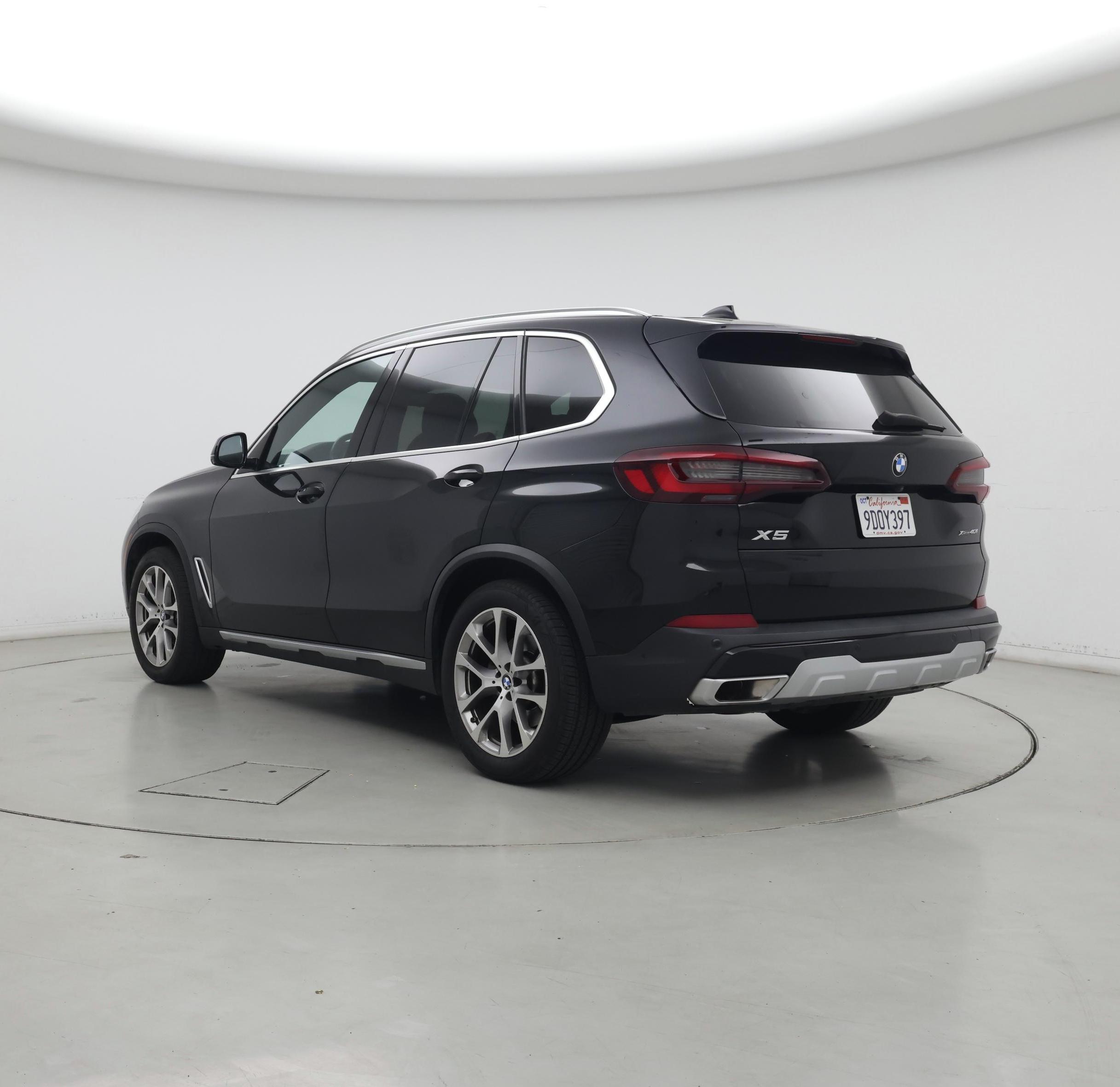 Thumbnail: 2023 BMW X5 - 2
