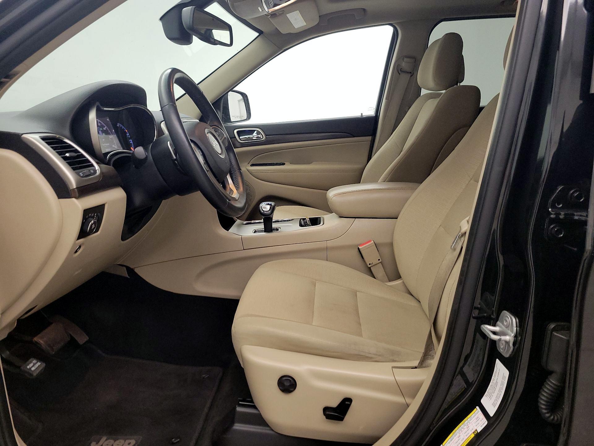 Thumbnail: 2014 Jeep Grand Cherokee - 11