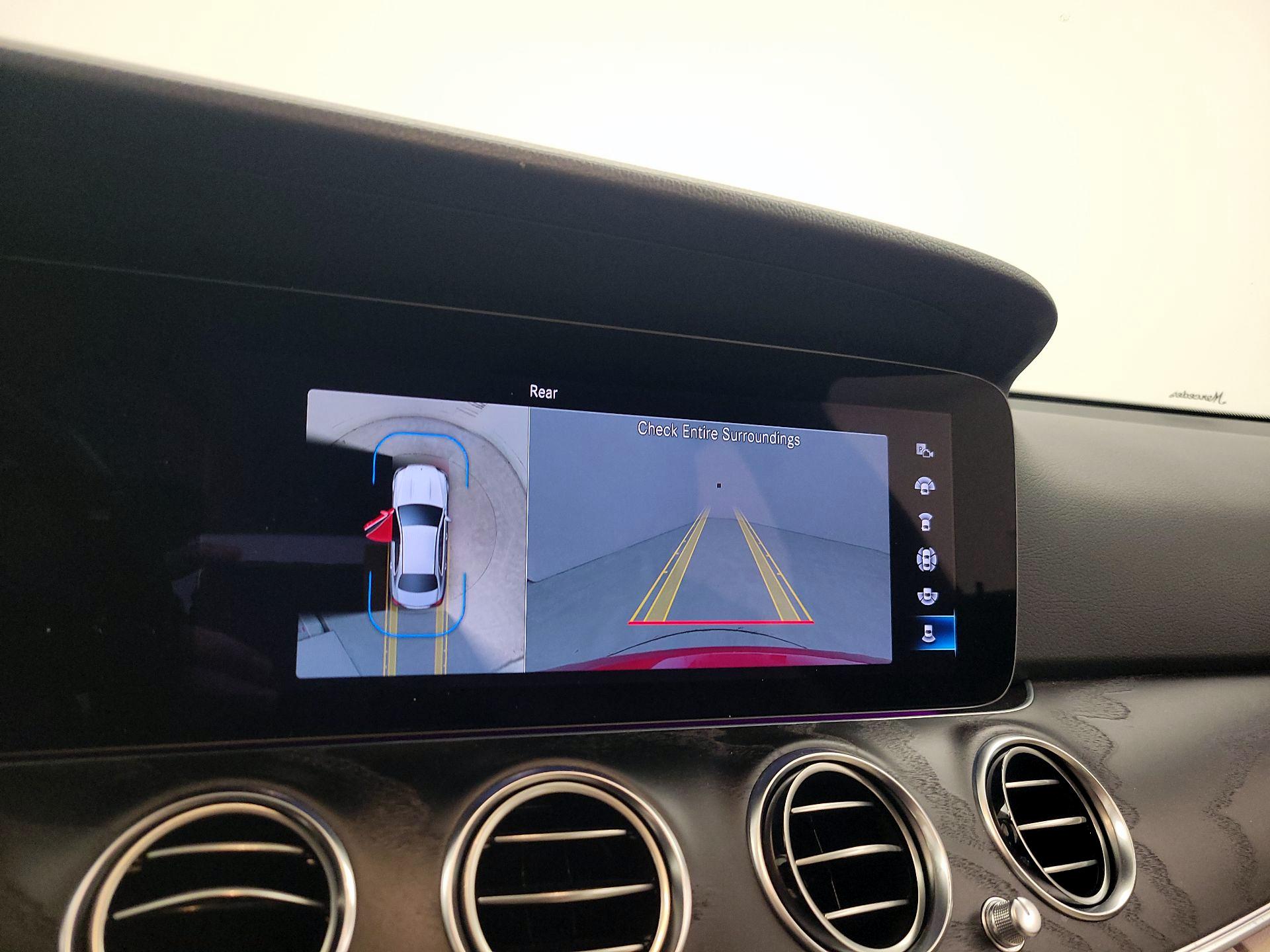 Thumbnail: 2021 Mercedes-Benz E-Class - 14