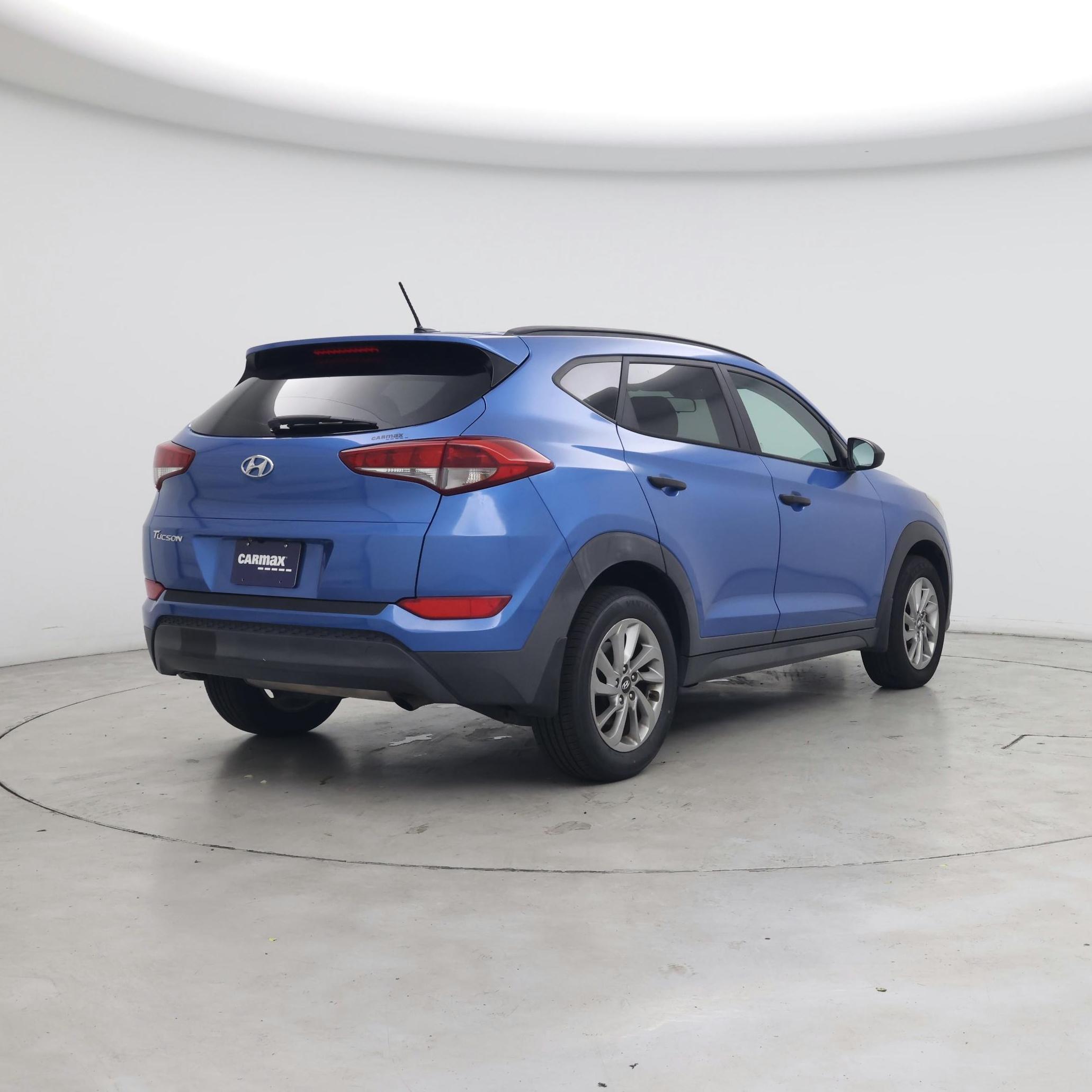 Thumbnail: 2016 Hyundai Tucson - 8