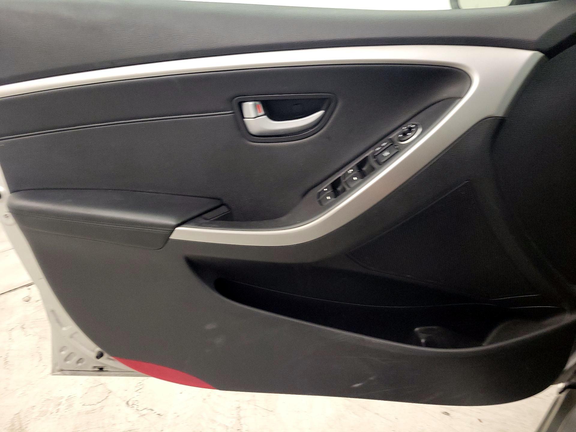 Thumbnail: 2014 Hyundai Elantra - 10