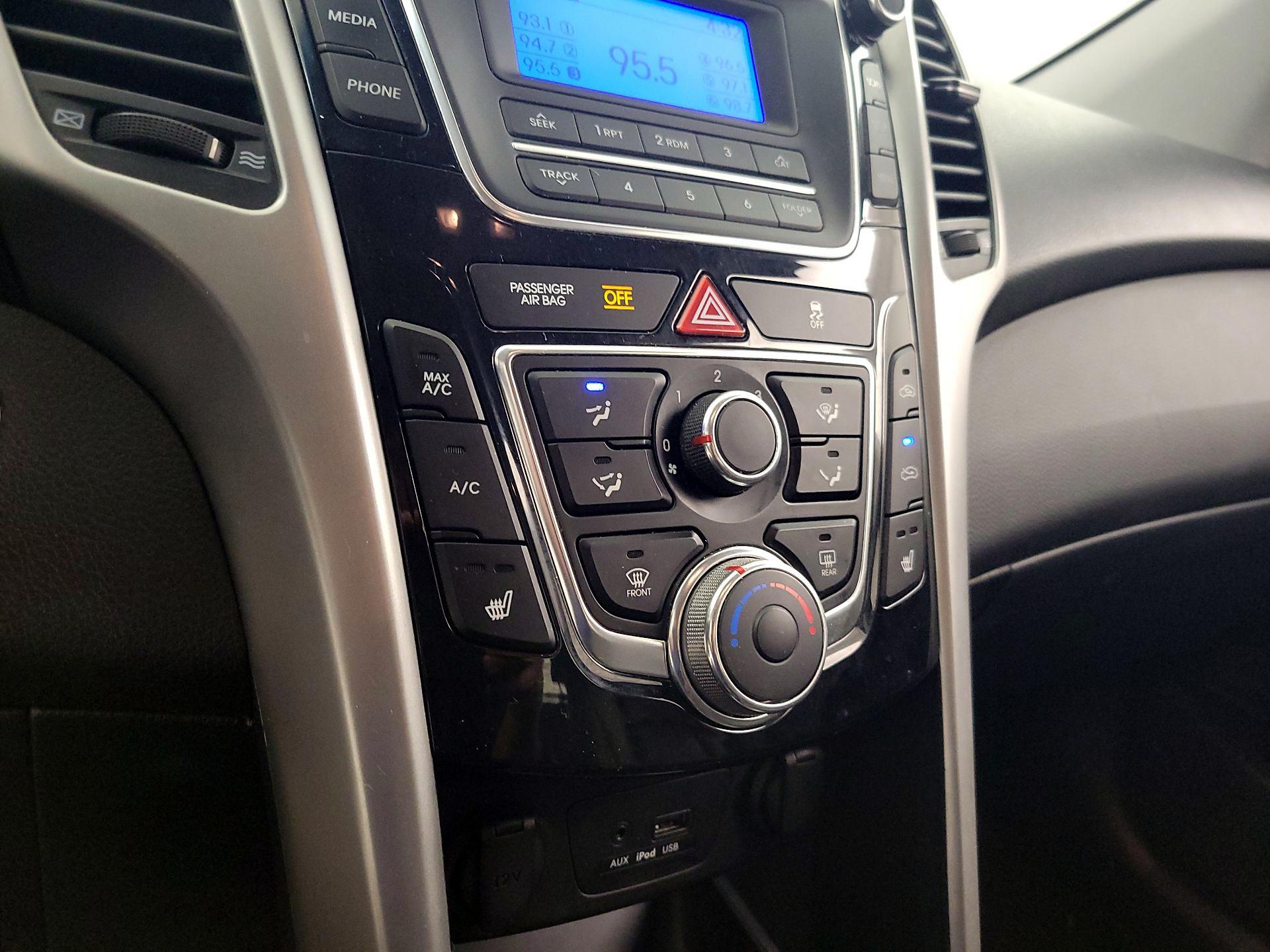 Thumbnail: 2014 Hyundai Elantra - 14