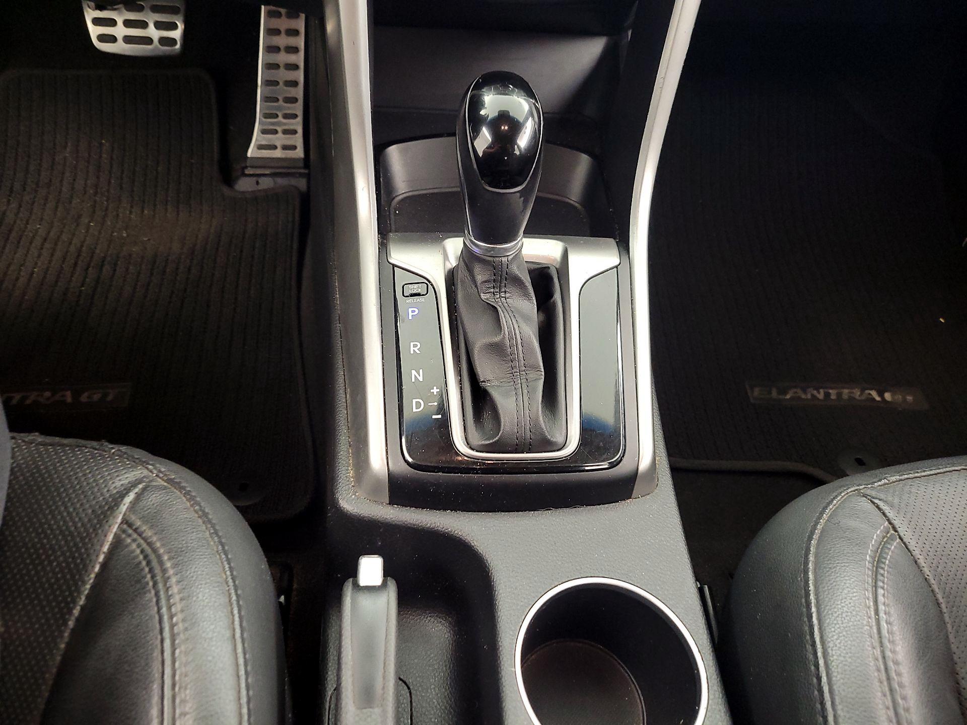 Thumbnail: 2014 Hyundai Elantra - 15