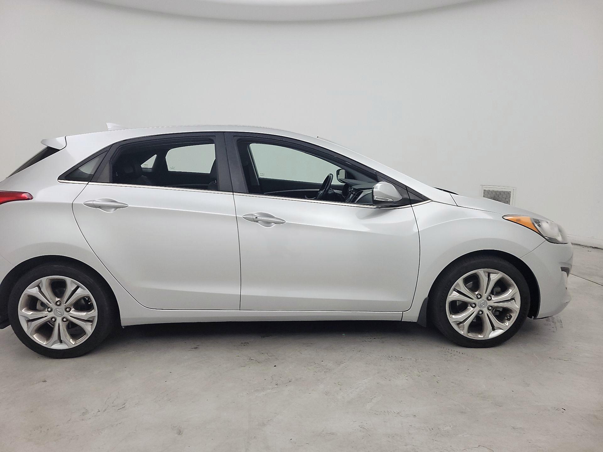 Thumbnail: 2014 Hyundai Elantra - 4