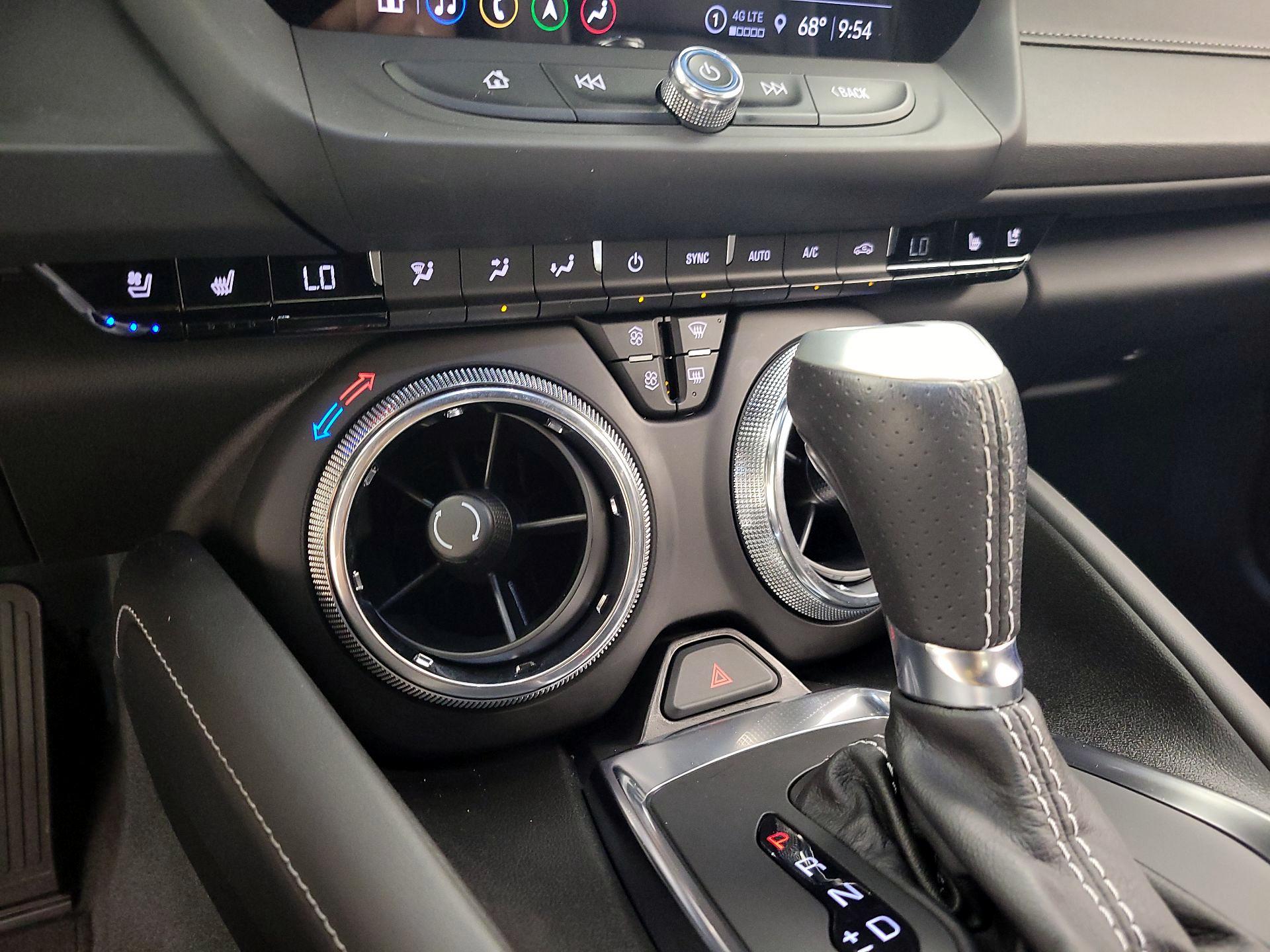 Thumbnail: 2022 Chevrolet Camaro - 16