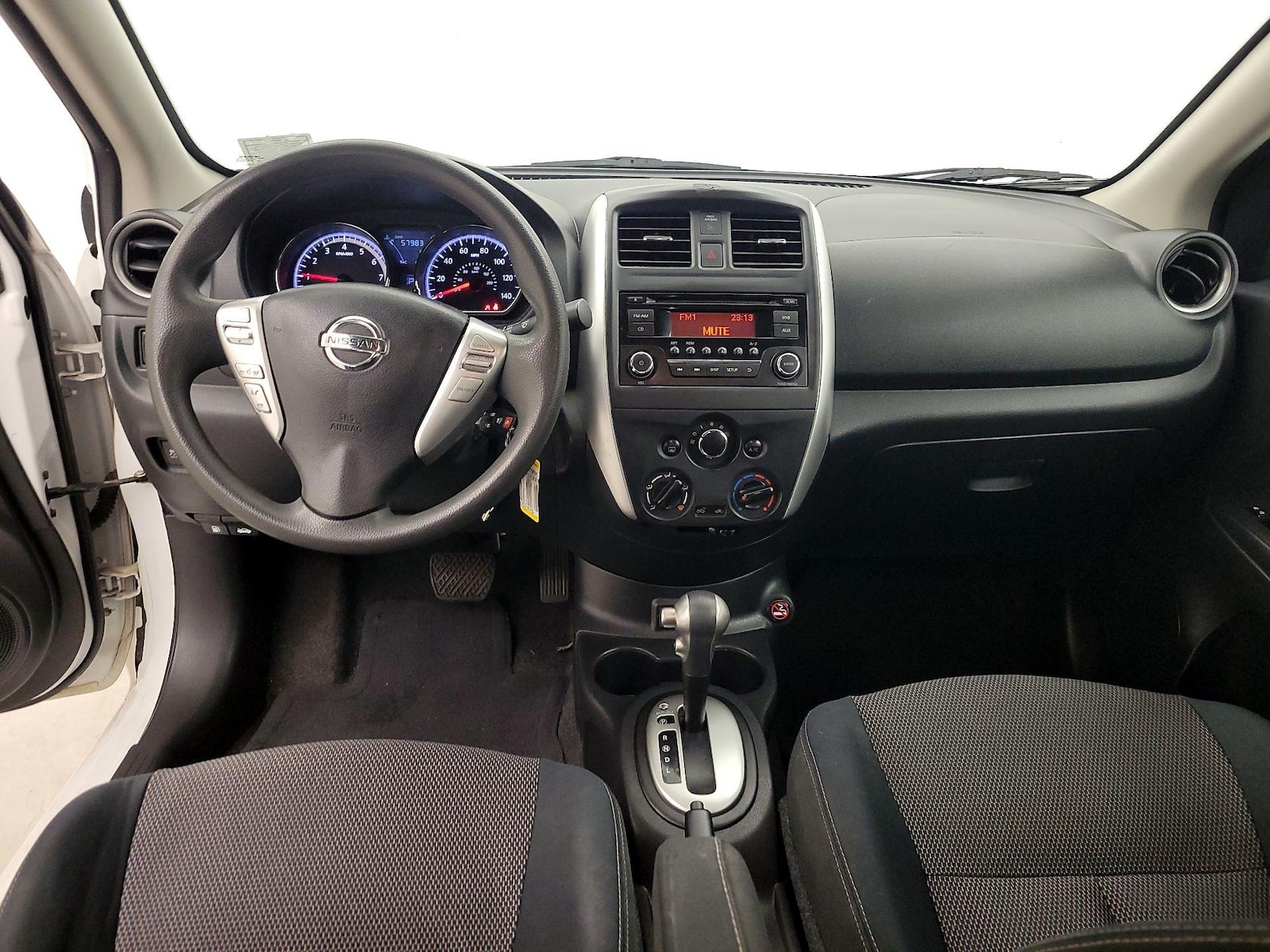2017 Nissan Versa Sedan SV - Photo 10