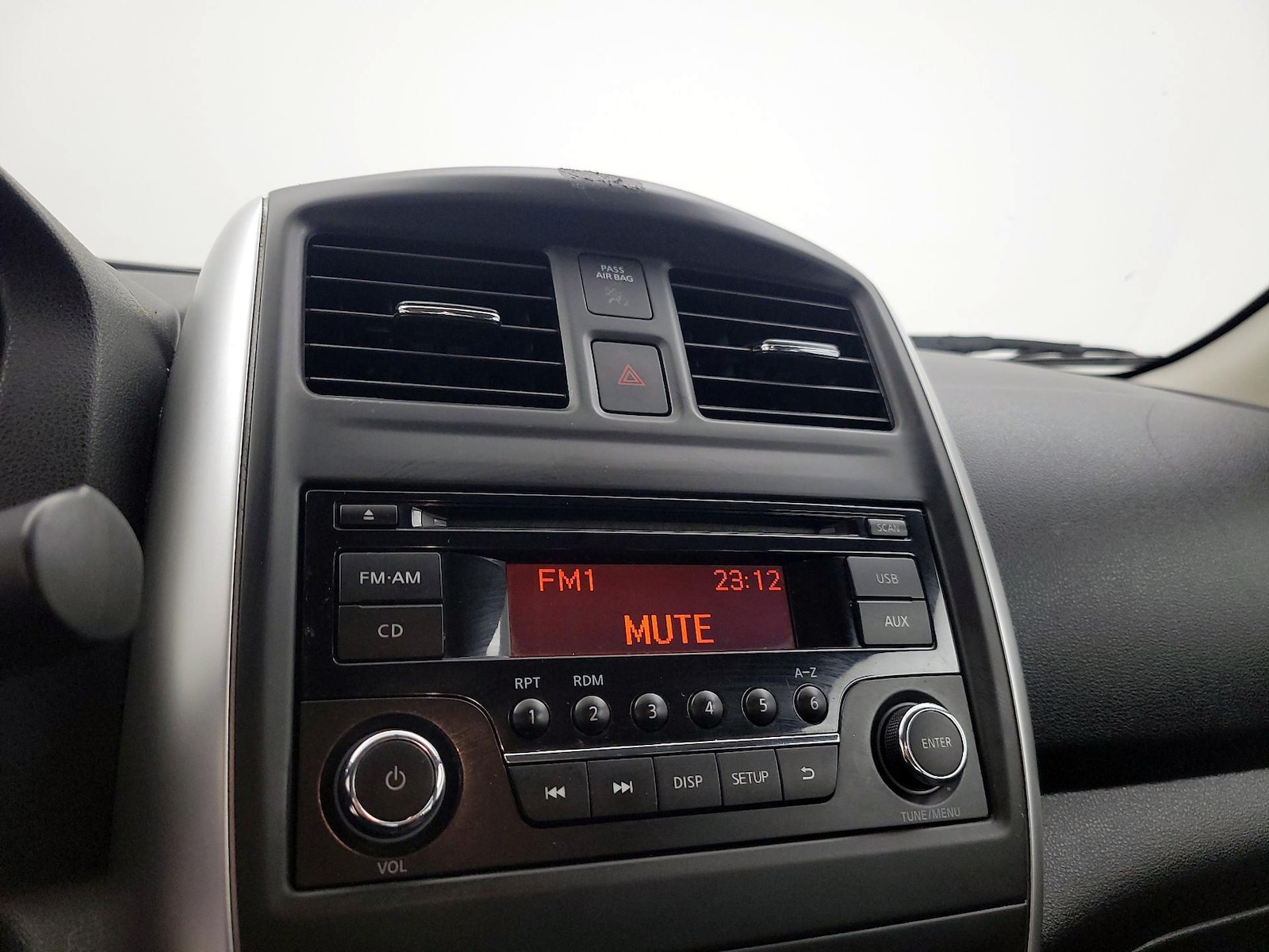 2017 Nissan Versa Sedan SV - Photo 16