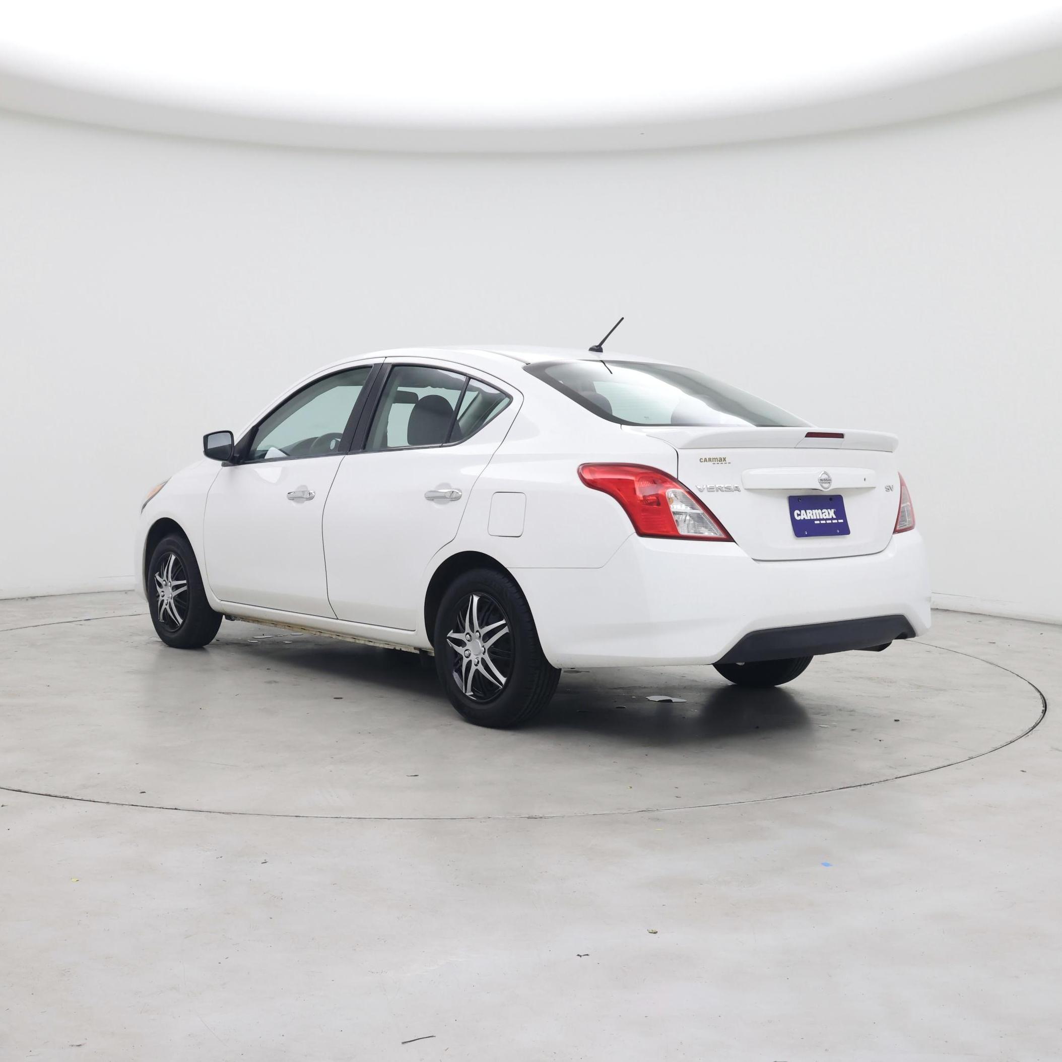 Thumbnail: 2017 Nissan Versa - 2