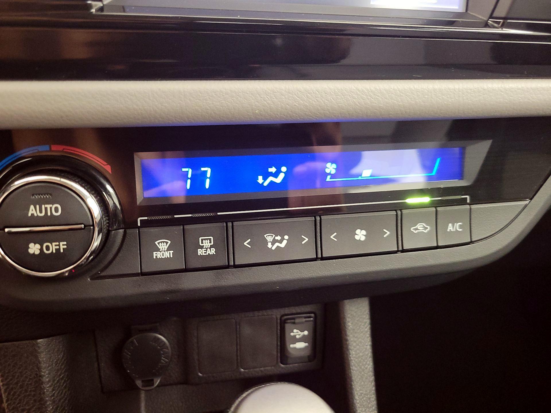 Thumbnail: 2016 Toyota Corolla - 16