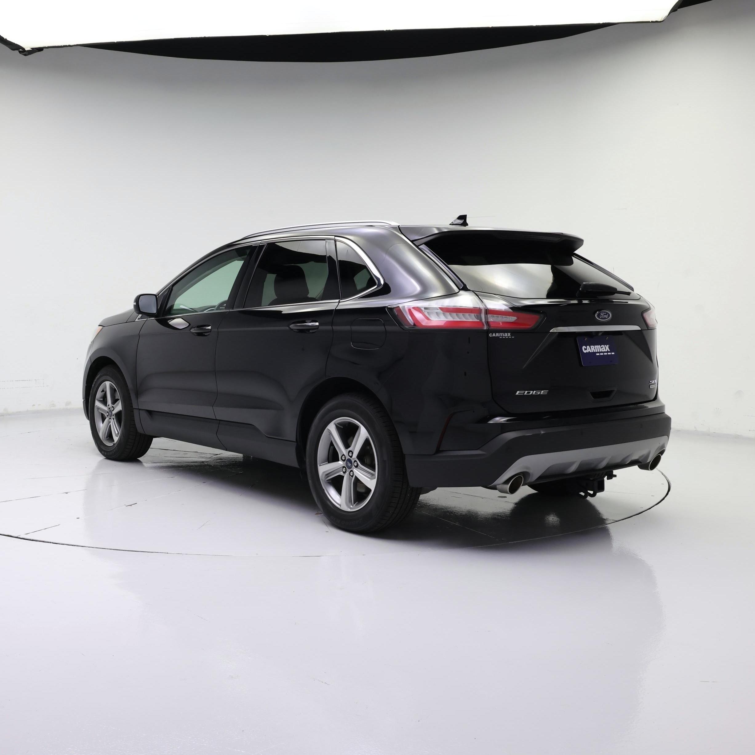 Thumbnail: 2019 Ford Edge - 2