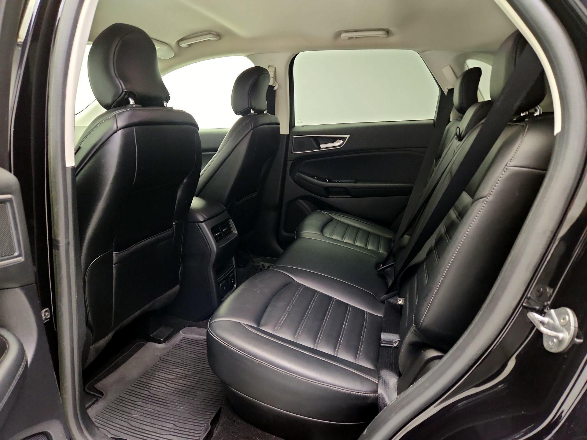 Thumbnail: 2019 Ford Edge - 19