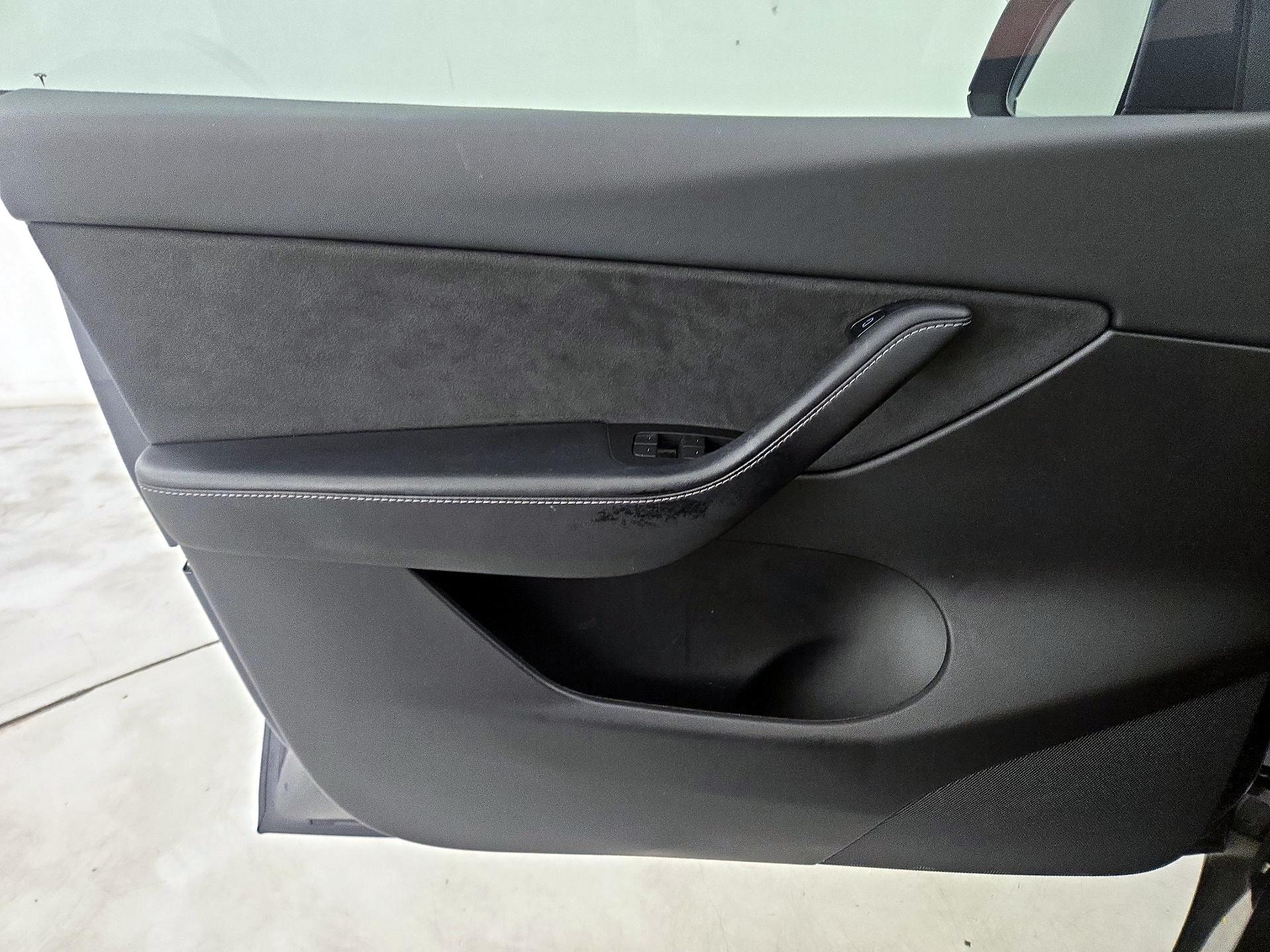Thumbnail: 2022 Tesla Model Y - 12