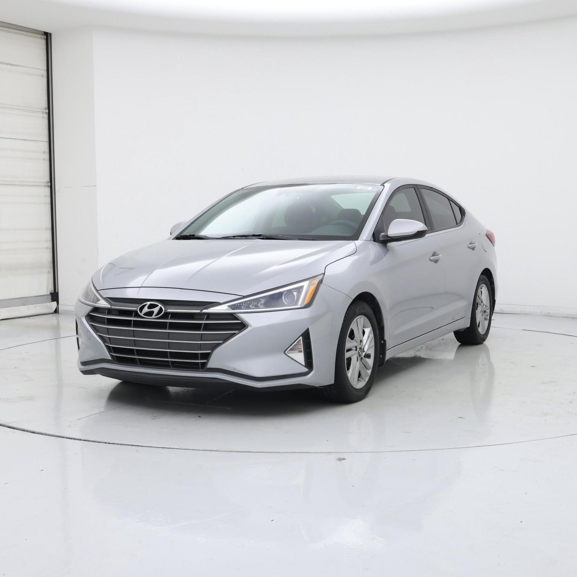 Thumbnail: 2020 Hyundai Elantra - 4