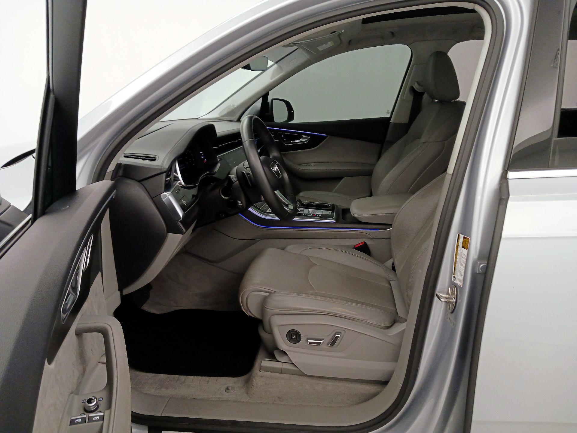 Thumbnail: 2021 Audi Q7 - 11