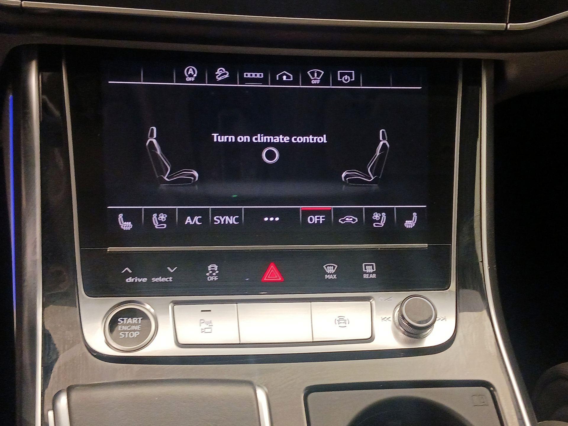 Thumbnail: 2021 Audi Q7 - 16