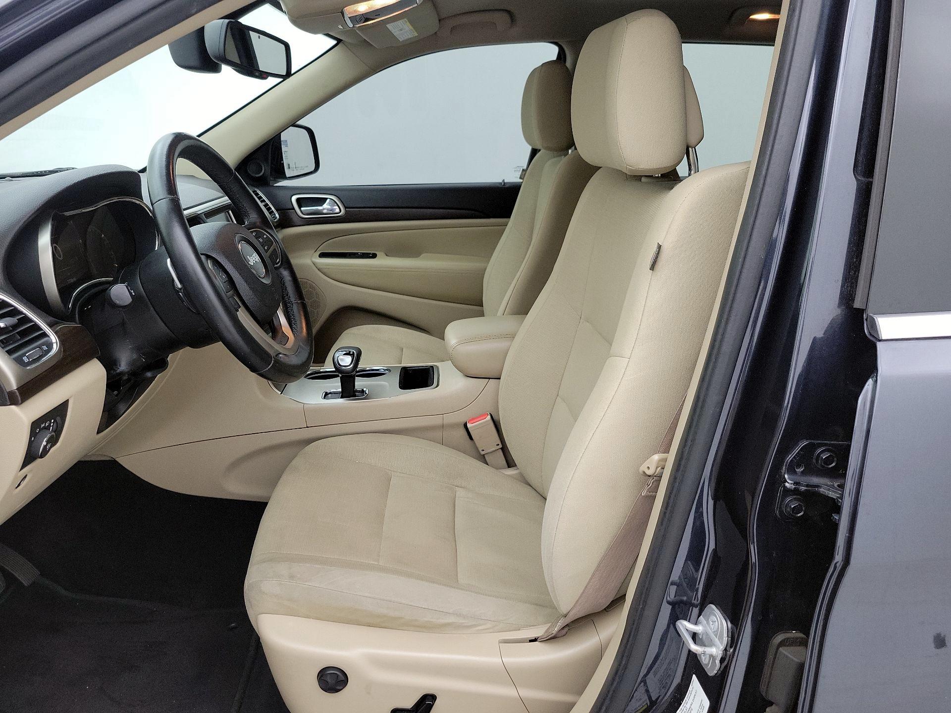 Thumbnail: 2014 Jeep Grand Cherokee - 11