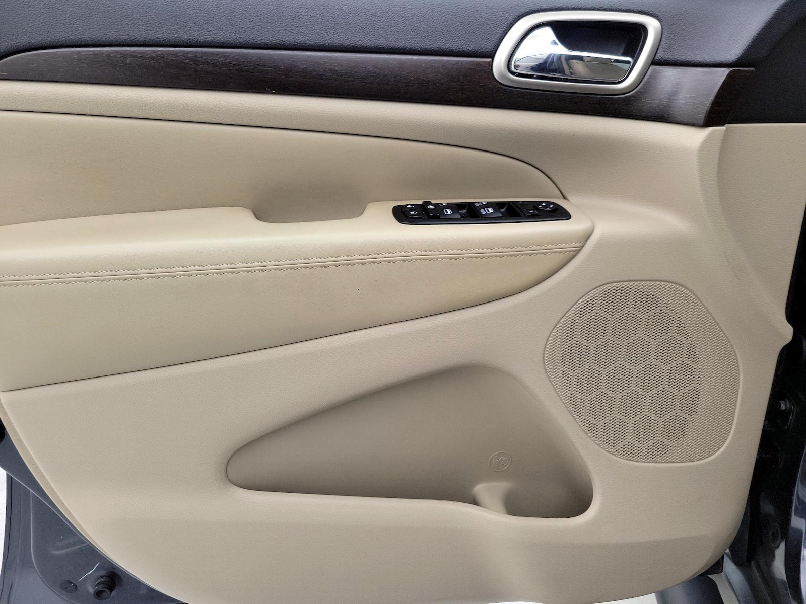 2014 Jeep Grand Cherokee Laredo - Photo 13