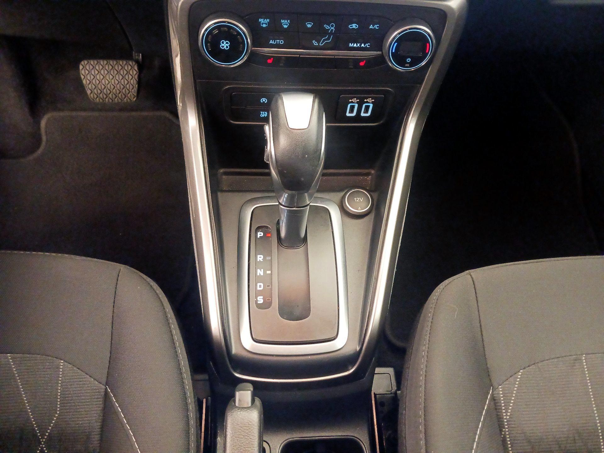 Thumbnail: 2021 Ford EcoSport - 17