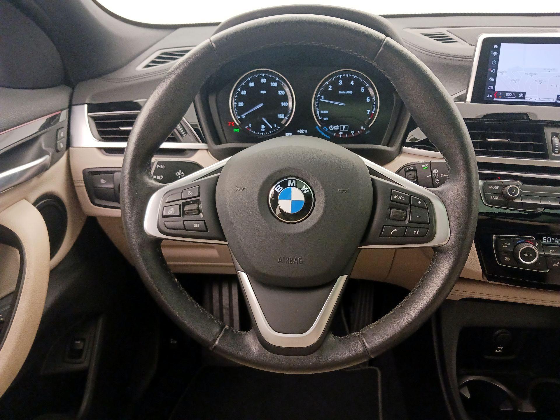 Thumbnail: 2022 BMW X2 - 10