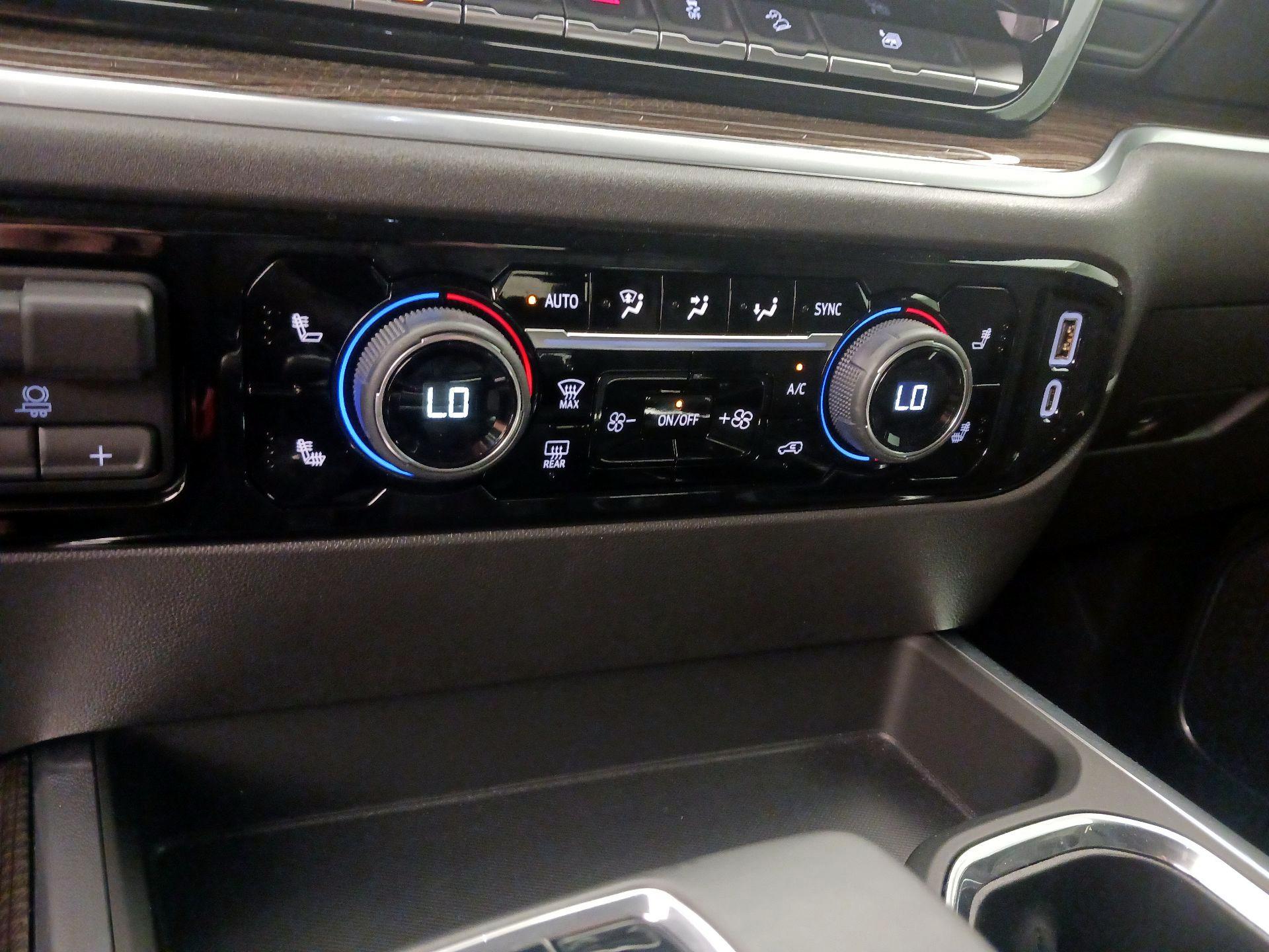 Thumbnail: 2025 Chevrolet Silverado 1500 - 17