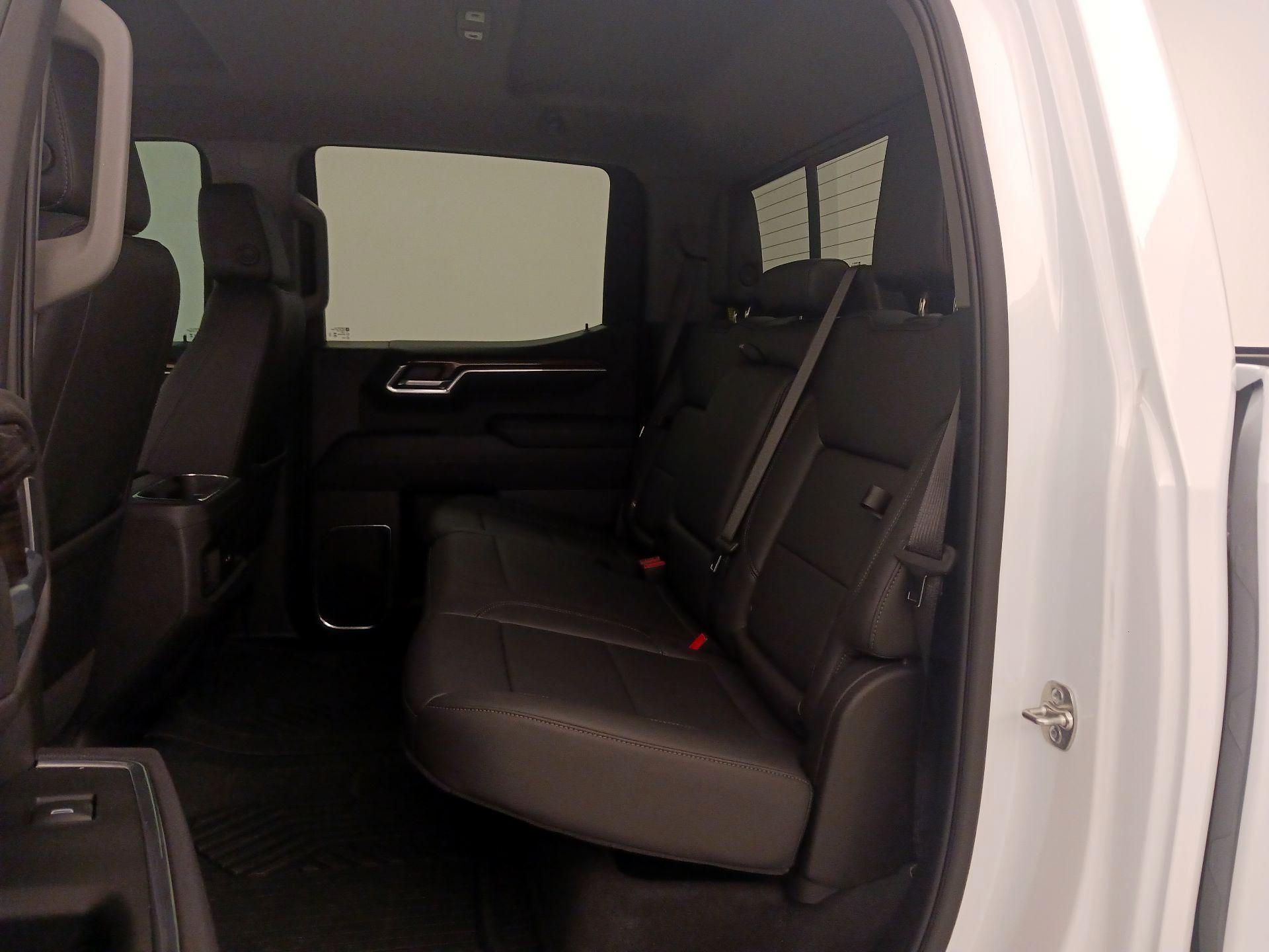 Thumbnail: 2025 Chevrolet Silverado 1500 - 20
