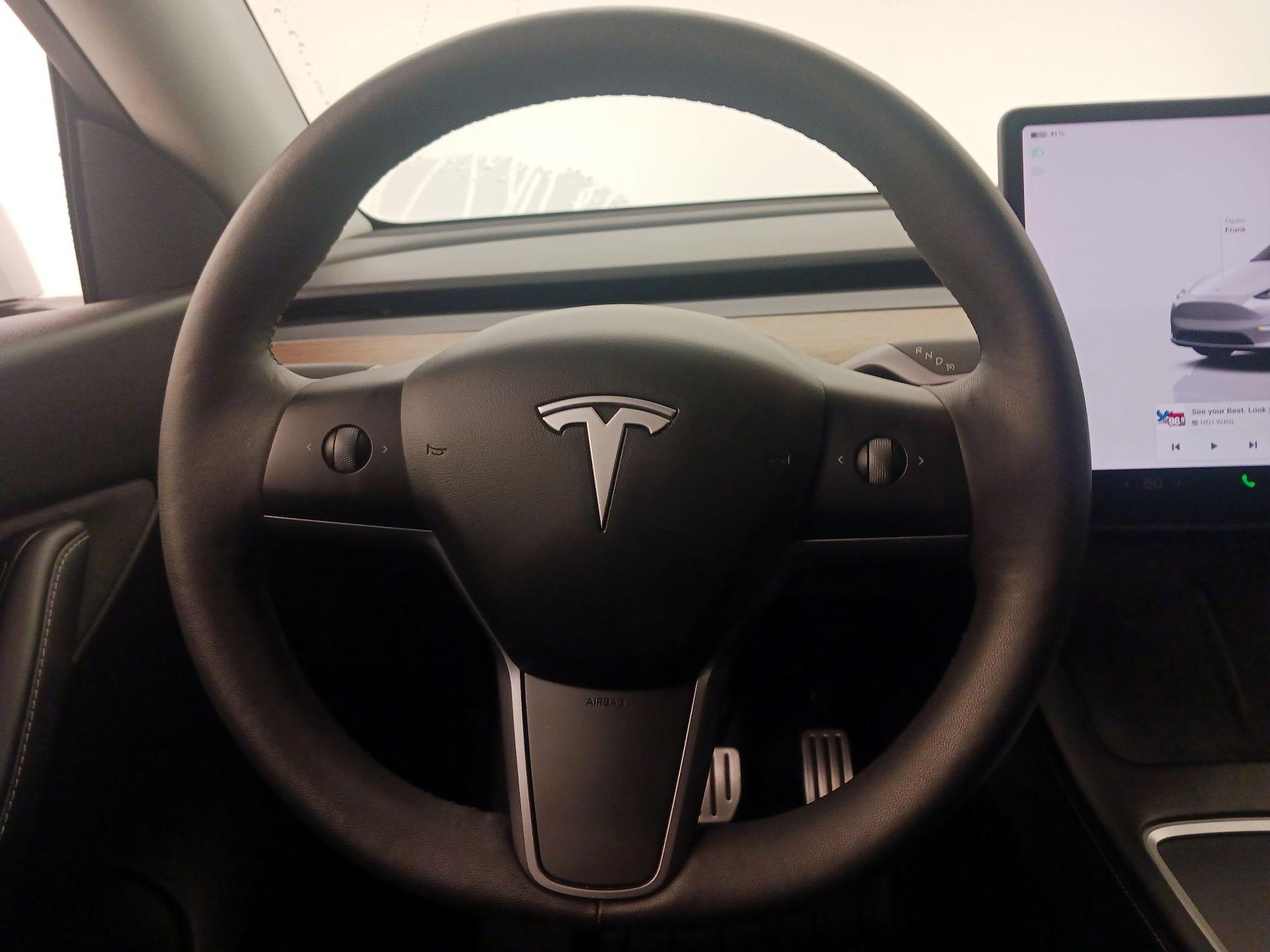 Thumbnail: 2022 Tesla Model Y - 10