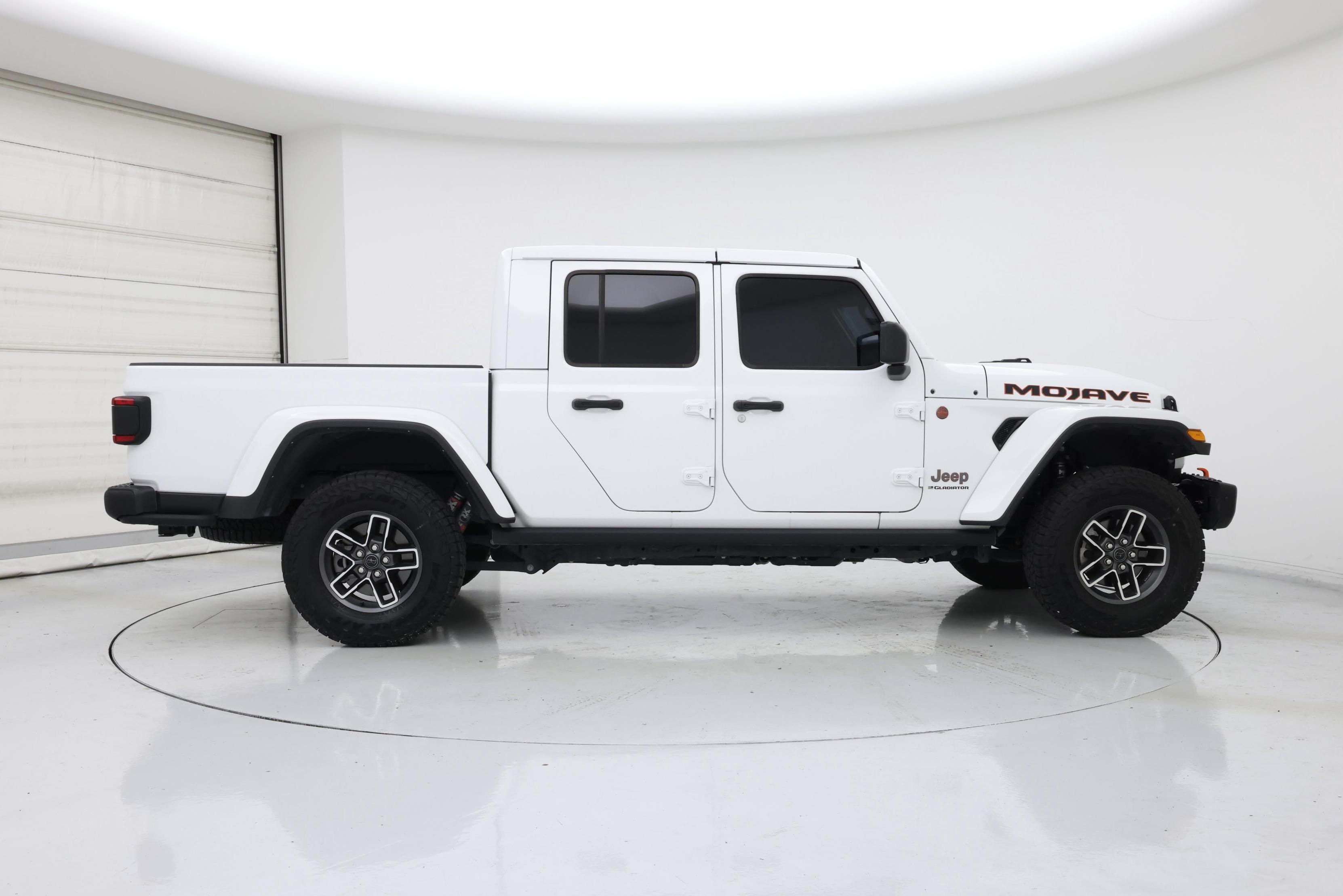 Thumbnail: 2025 Jeep Gladiator - 7