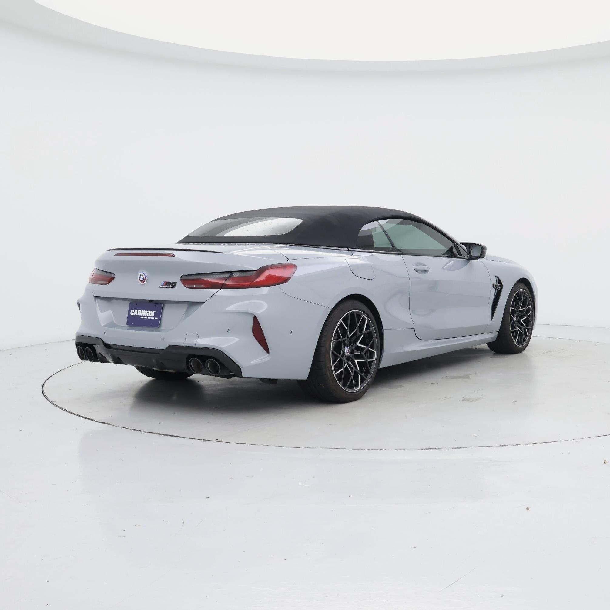 Thumbnail: 2023 BMW M8 - 8