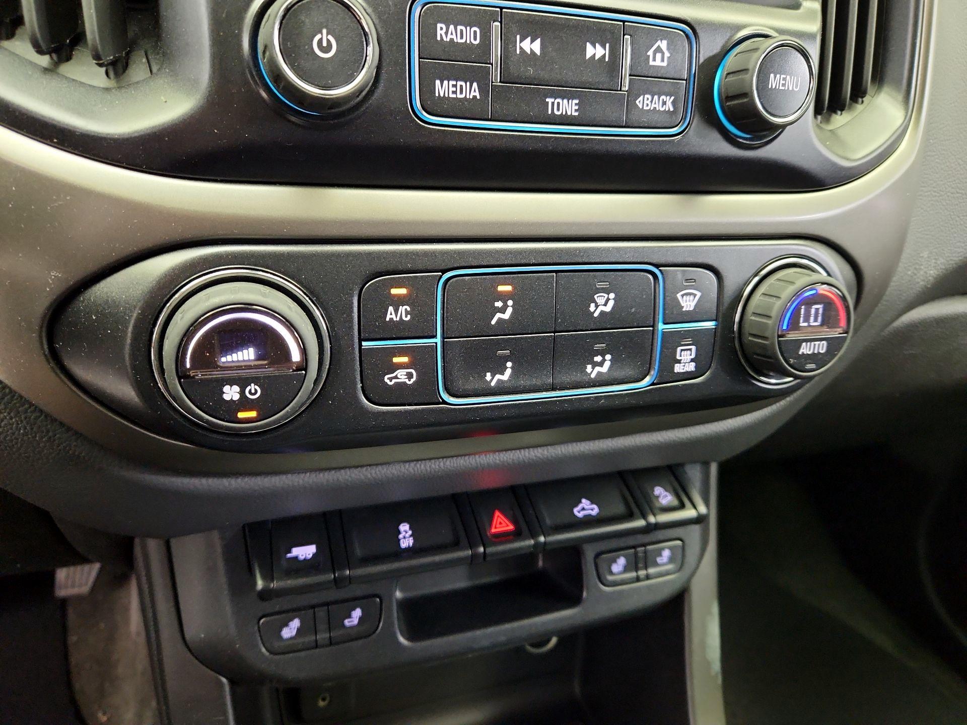 Thumbnail: 2015 Chevrolet Colorado - 17