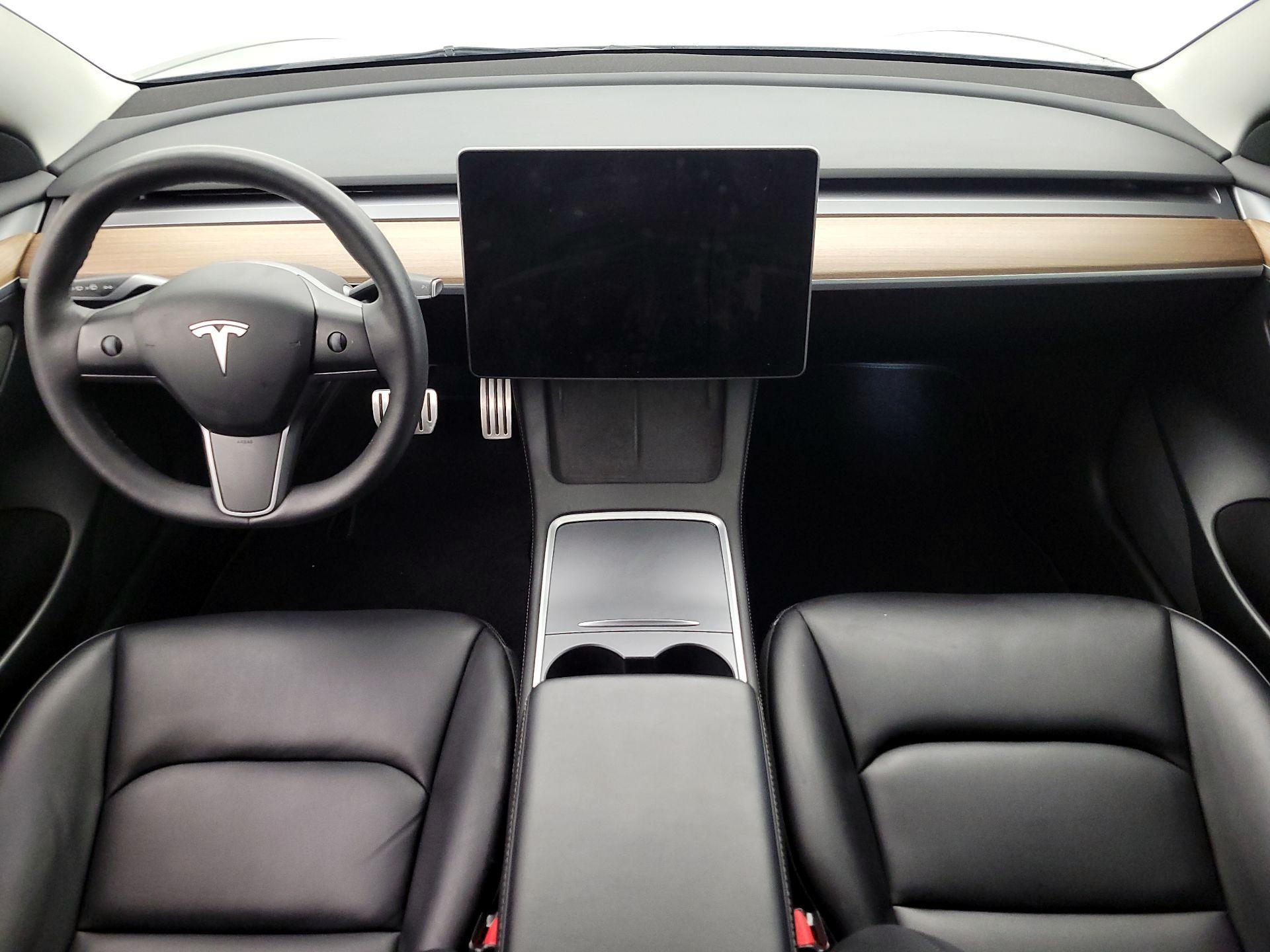 Thumbnail: 2023 Tesla Model 3 - 9