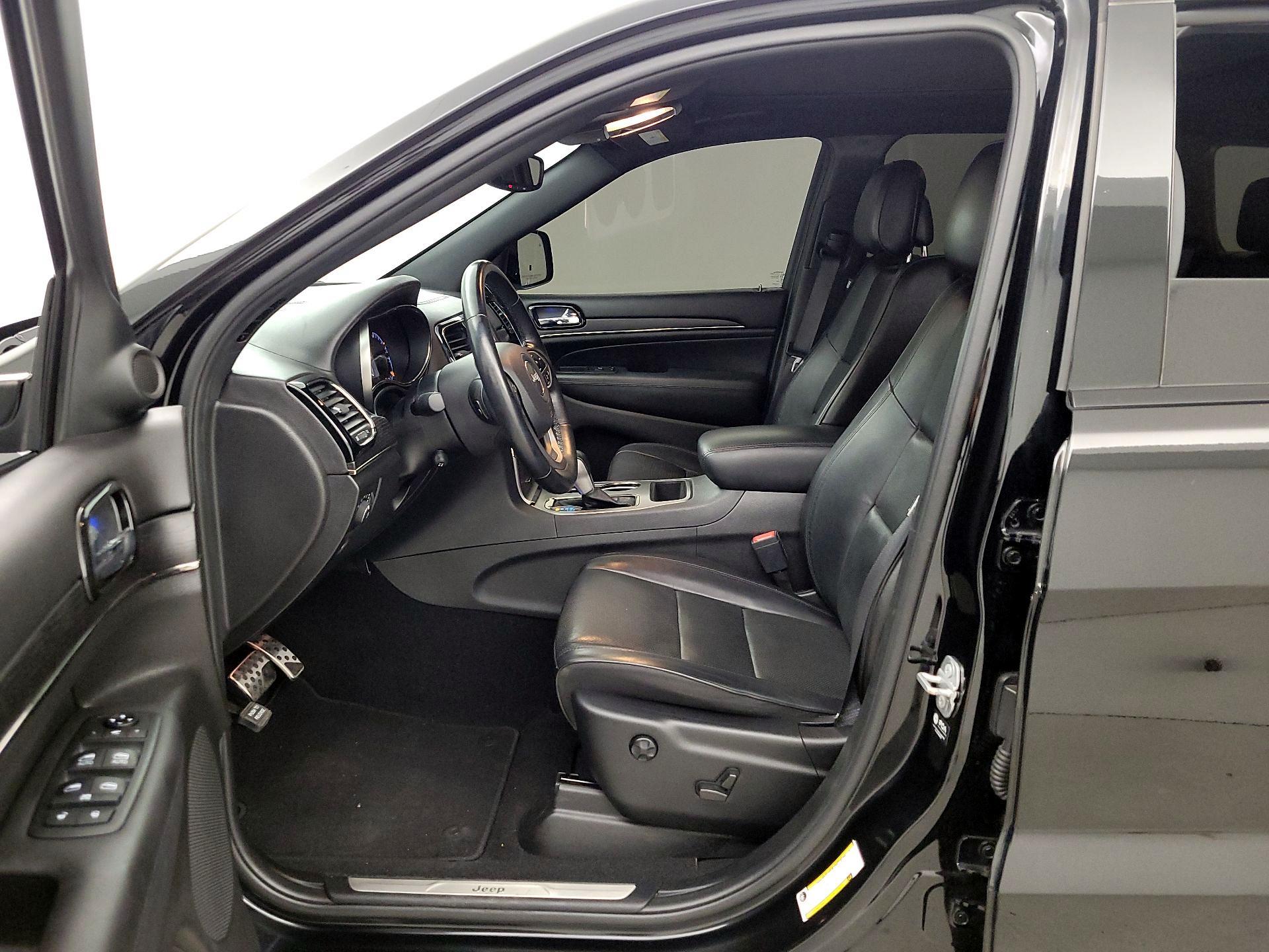 Thumbnail: 2021 Jeep Grand Cherokee - 11