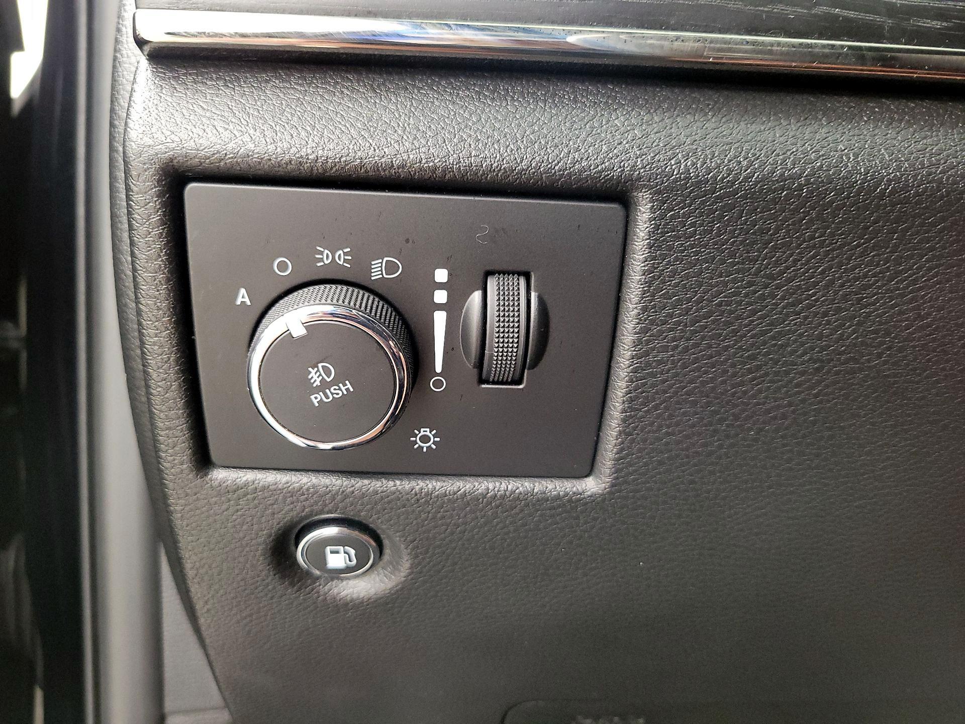 Thumbnail: 2021 Jeep Grand Cherokee - 13