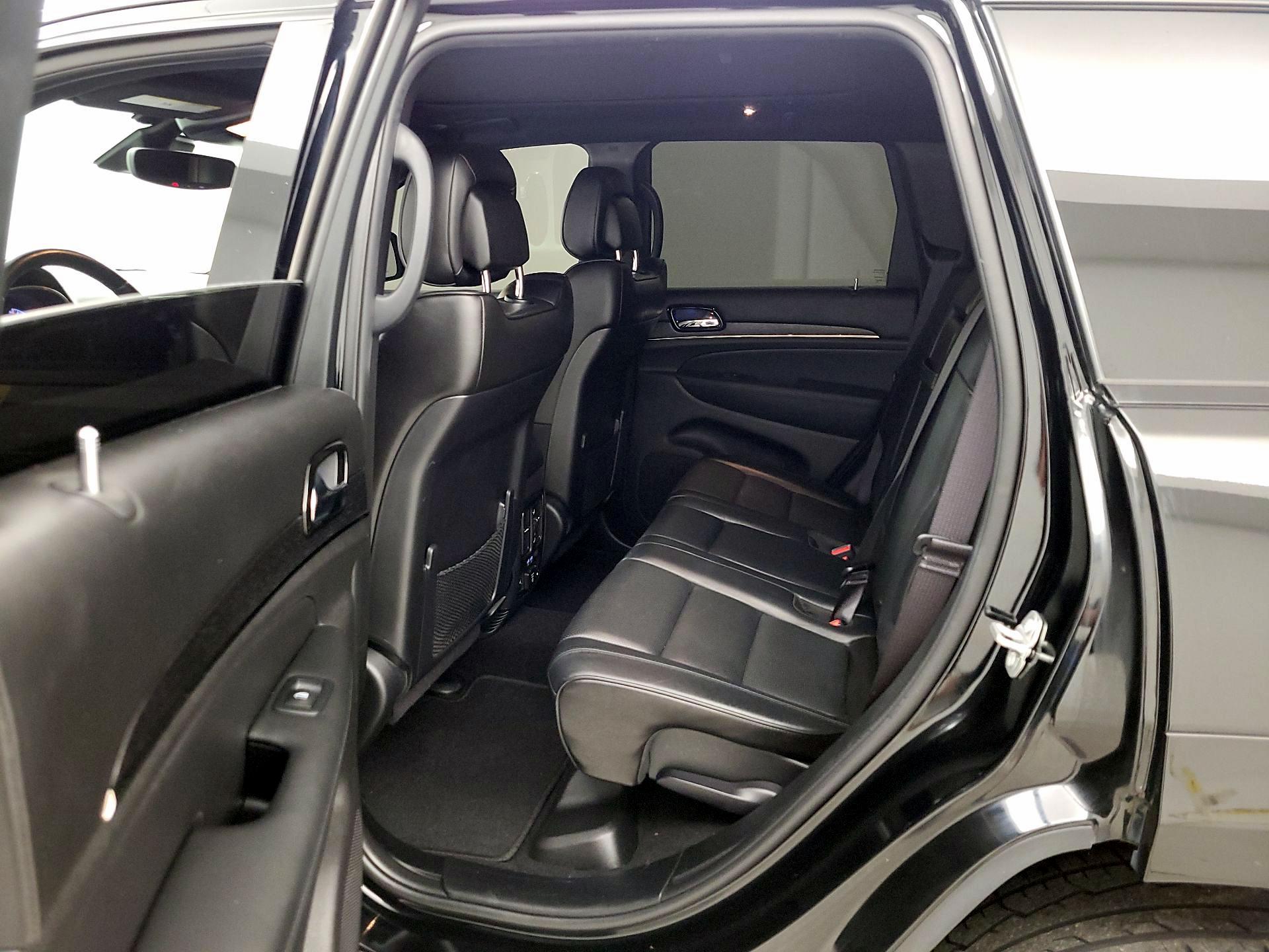 Thumbnail: 2021 Jeep Grand Cherokee - 20