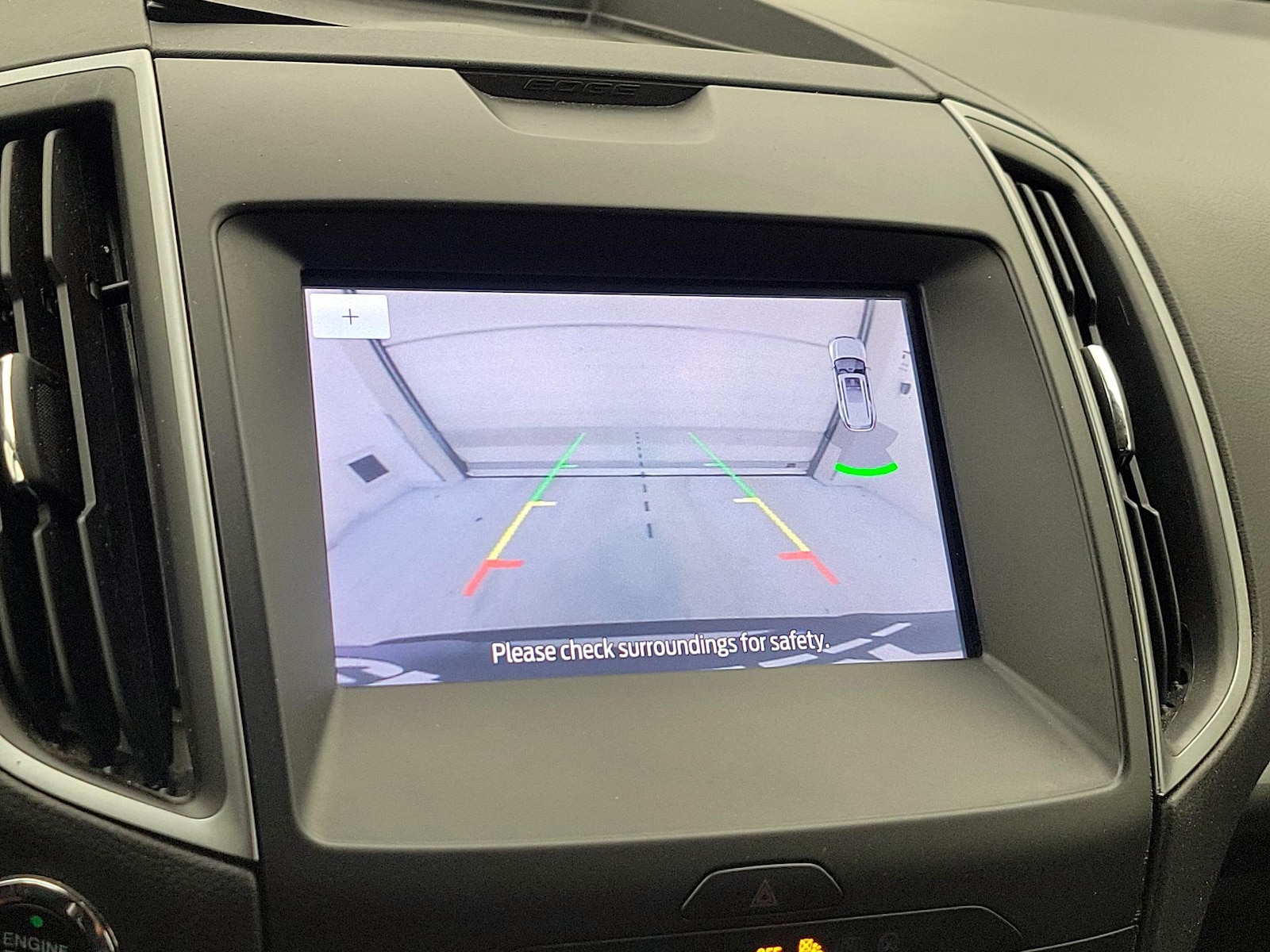 2020 Ford Edge SE - Photo 15