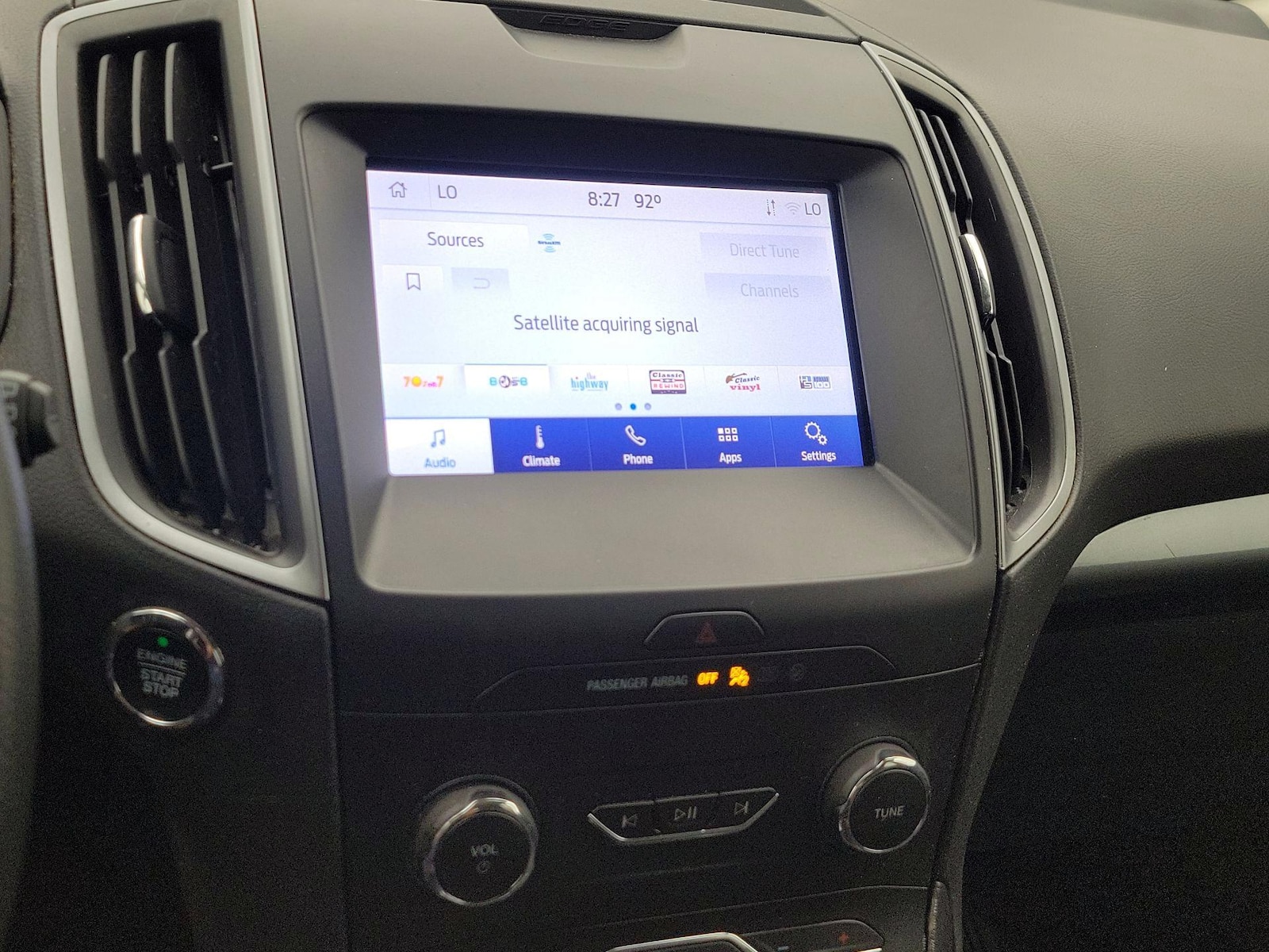 2020 Ford Edge SE - Photo 16