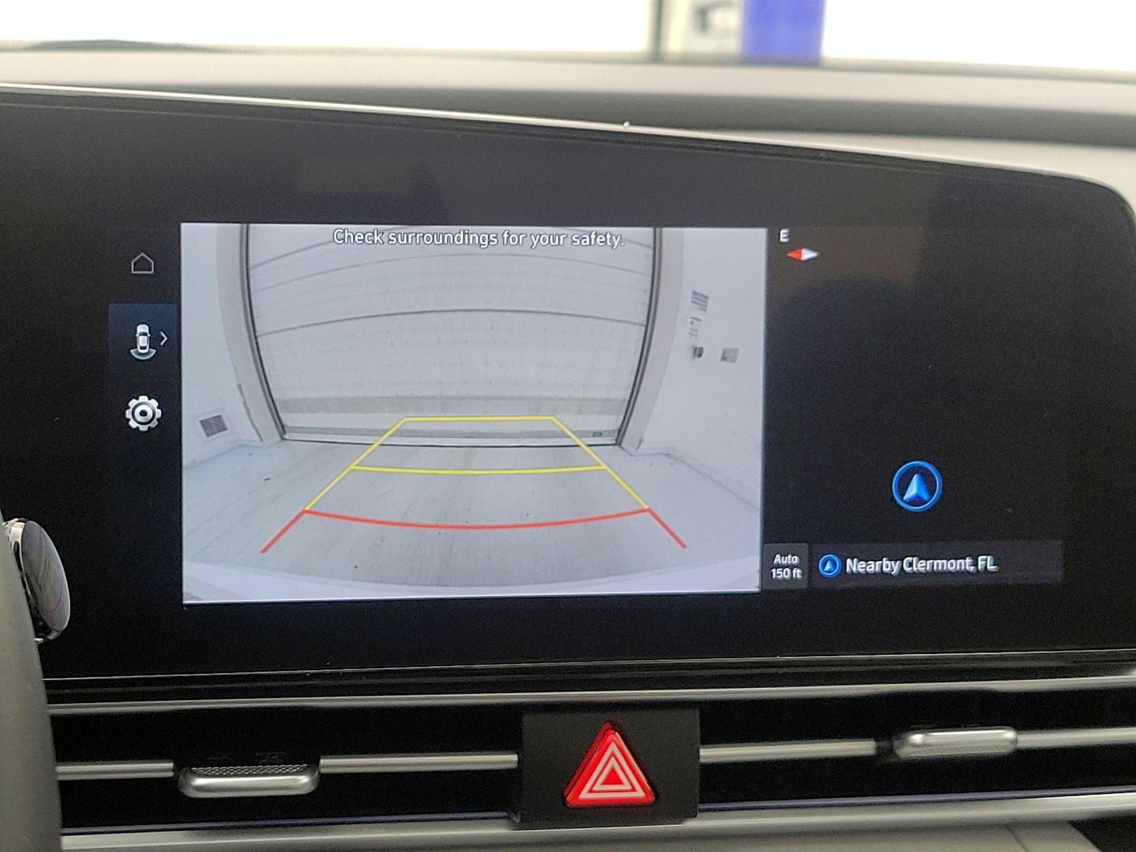 2025 Hyundai Elantra Limited - Photo 16