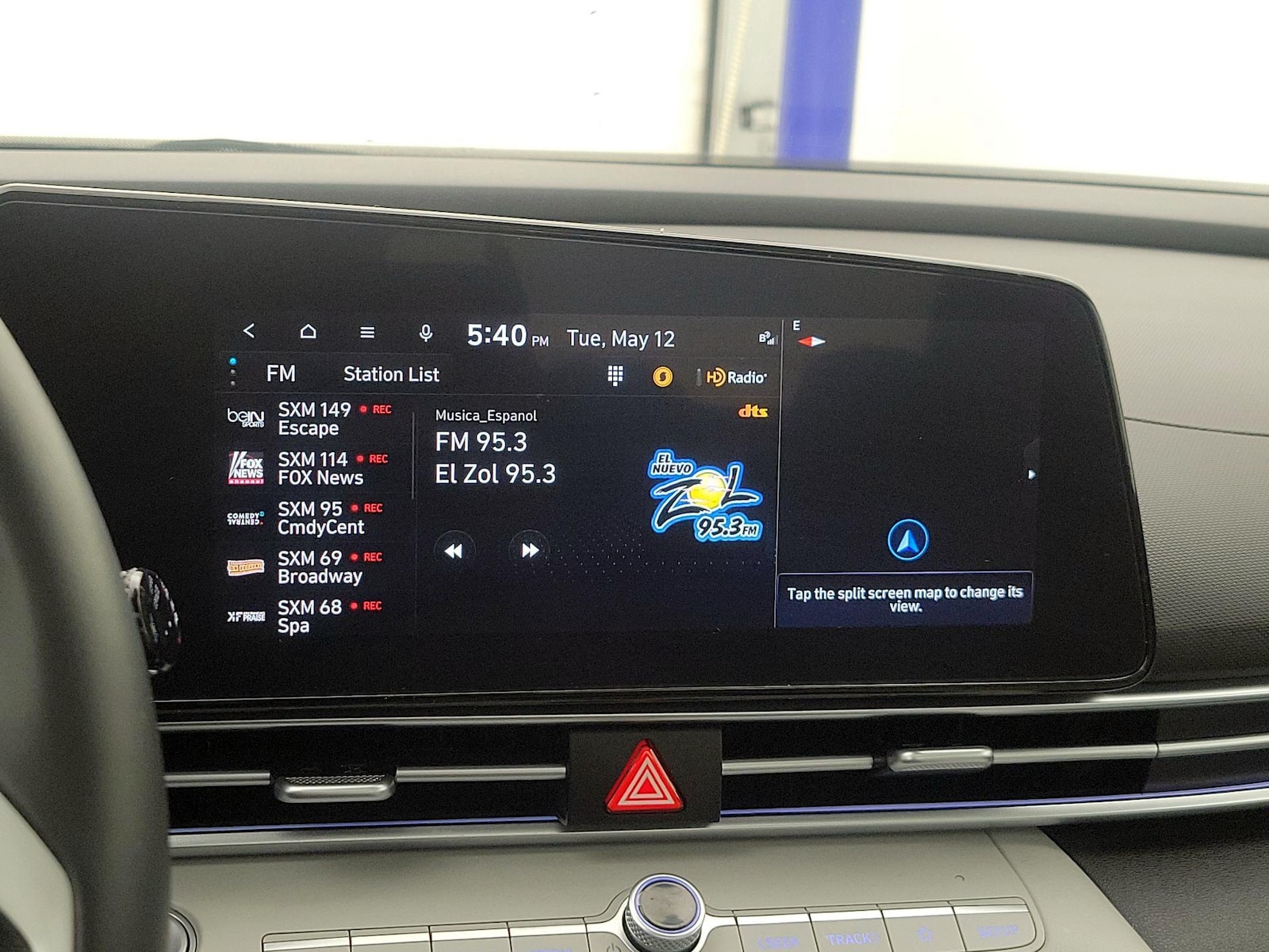2025 Hyundai Elantra Limited - Photo 17